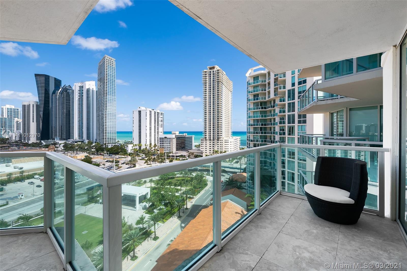 image St Tropez Sunny Isles10