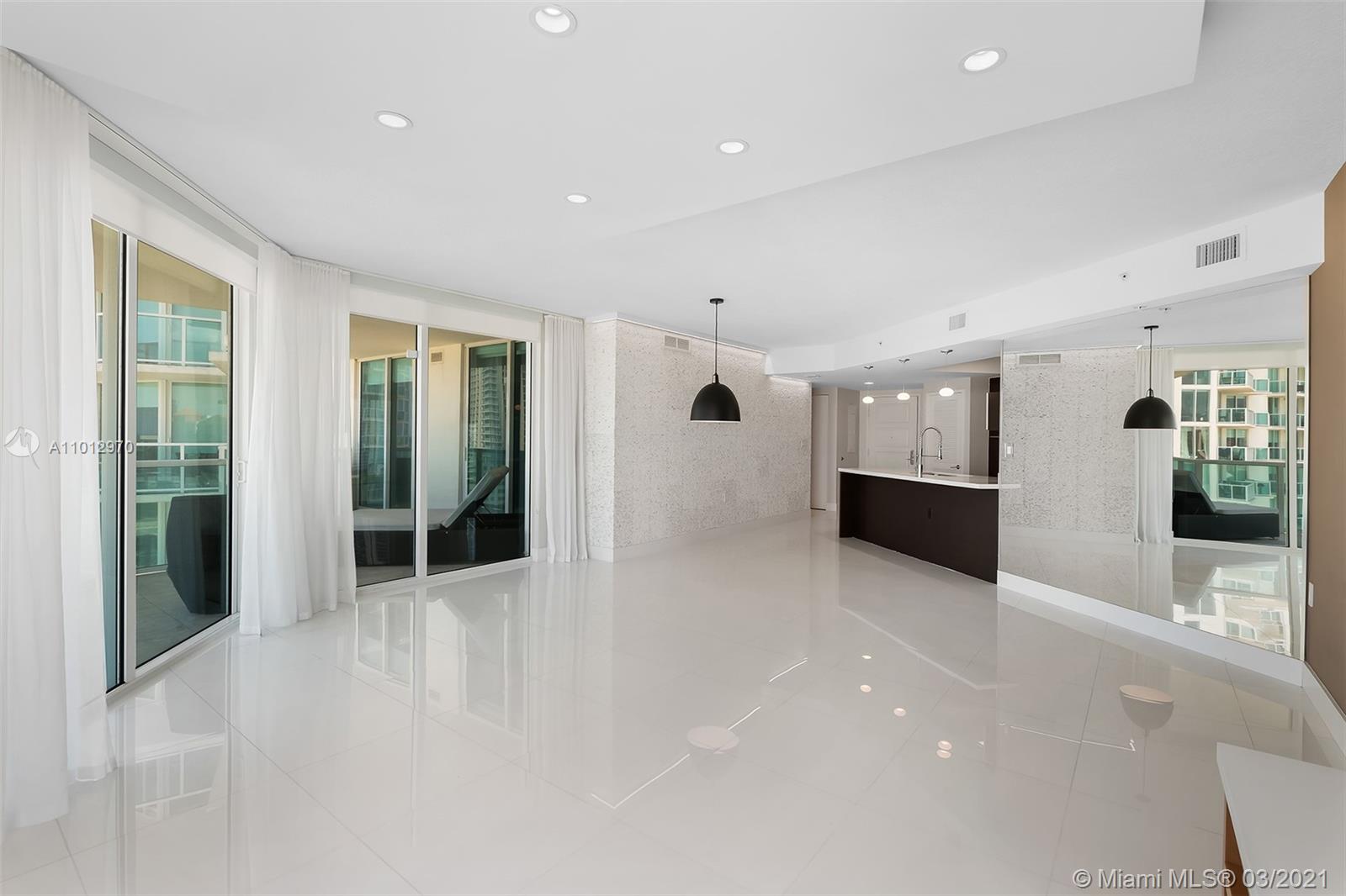 image St Tropez Sunny Isles13