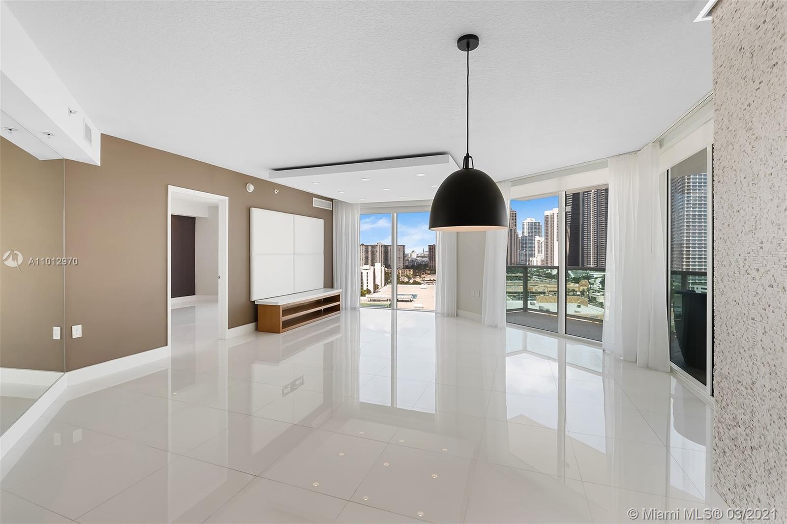 image St Tropez Sunny Isles14