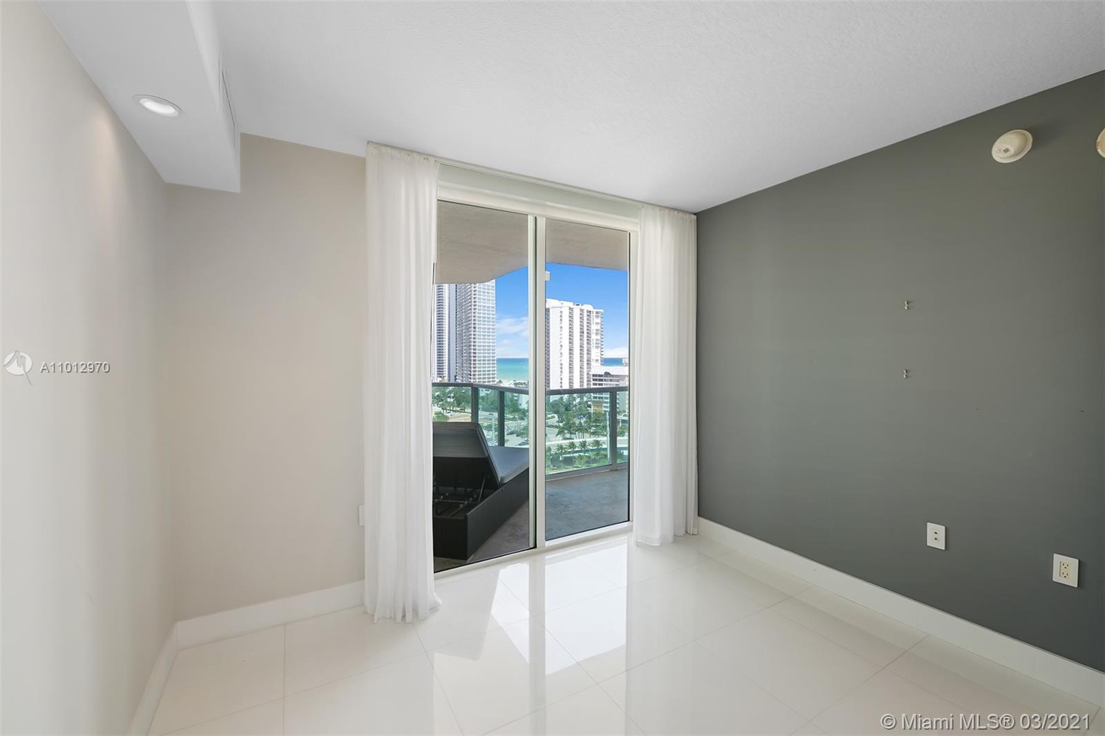 image St Tropez Sunny Isles22