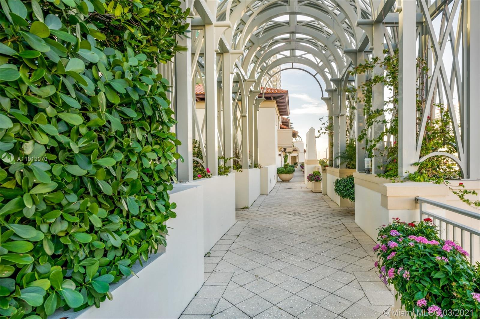 image St Tropez Sunny Isles29