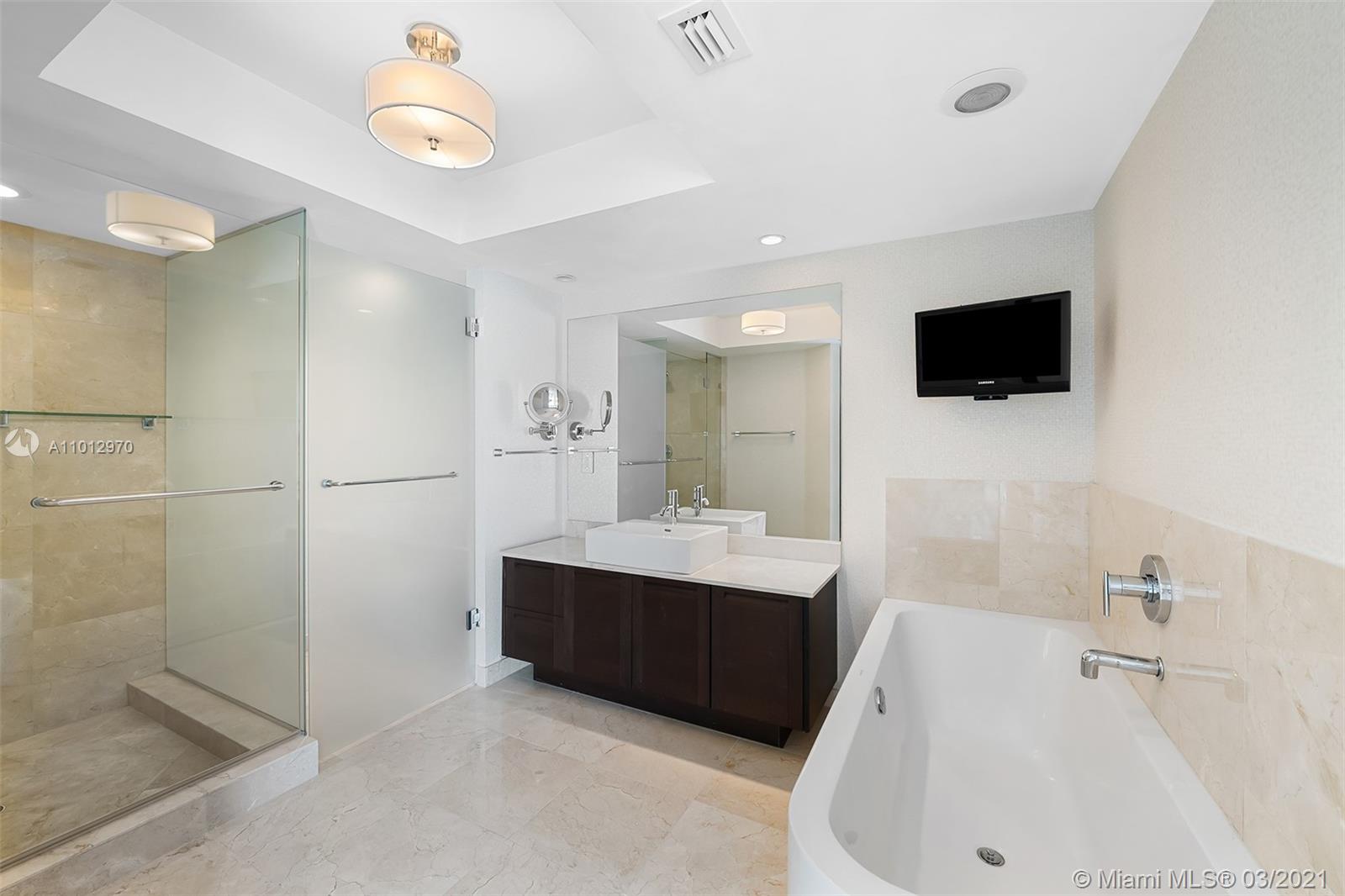 image St Tropez Sunny Isles4