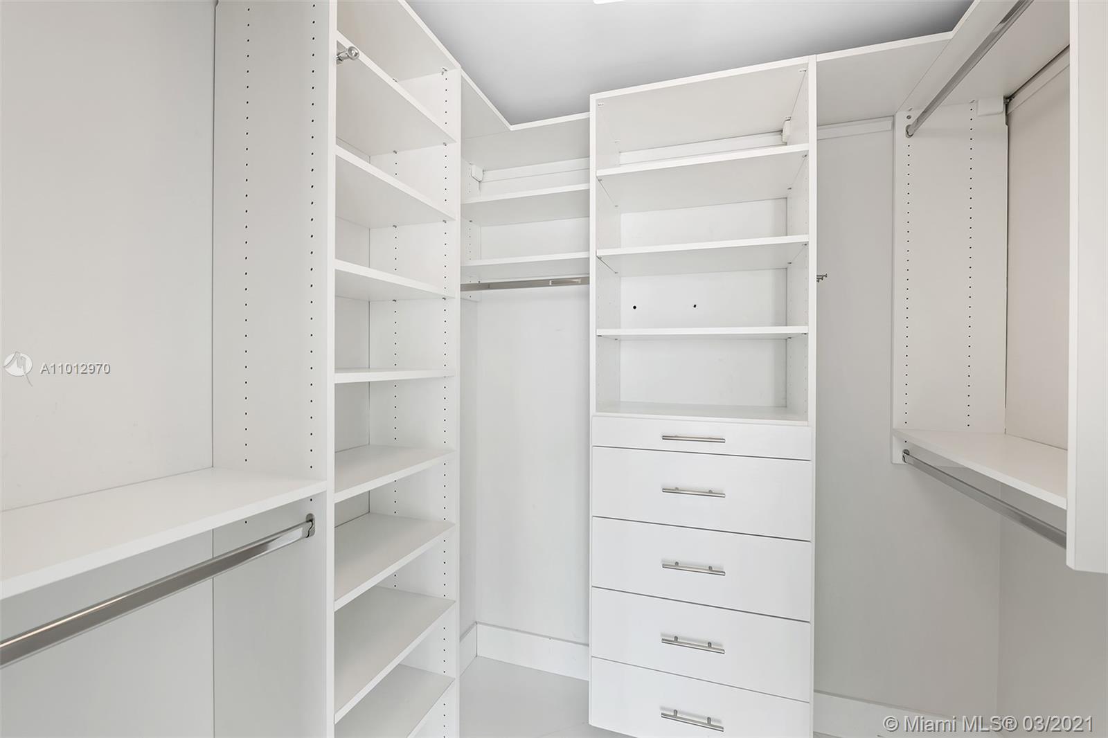 image St Tropez Sunny Isles6