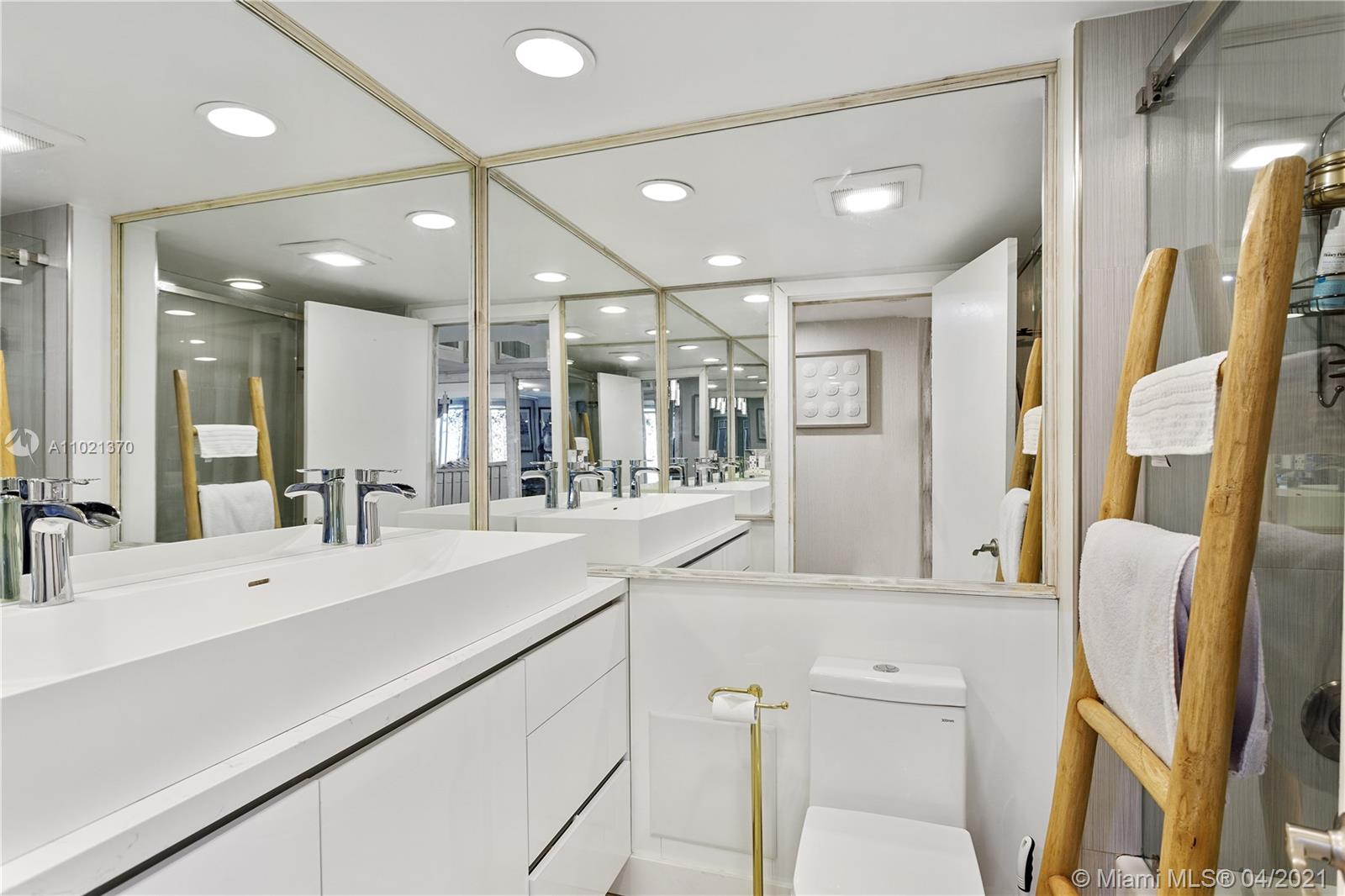 2301 Collins Ave #609 Miami Beach, FL 33139