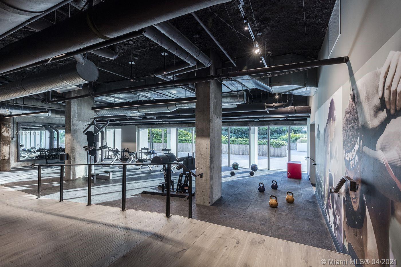 2301 Collins Ave #609 Miami Beach, FL 33139