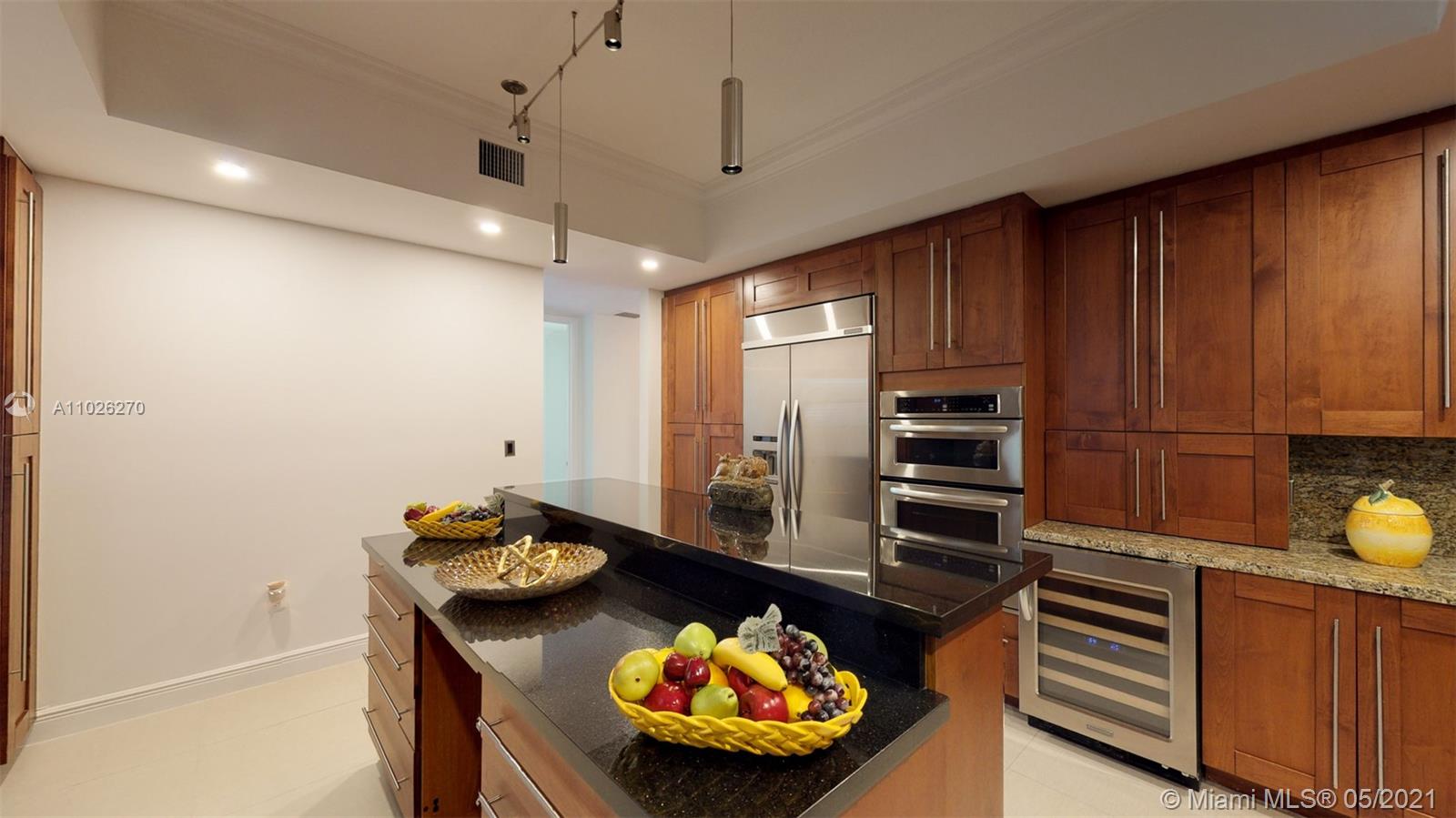 650 S Valencia Ave #402 Coral Gables, FL 33134