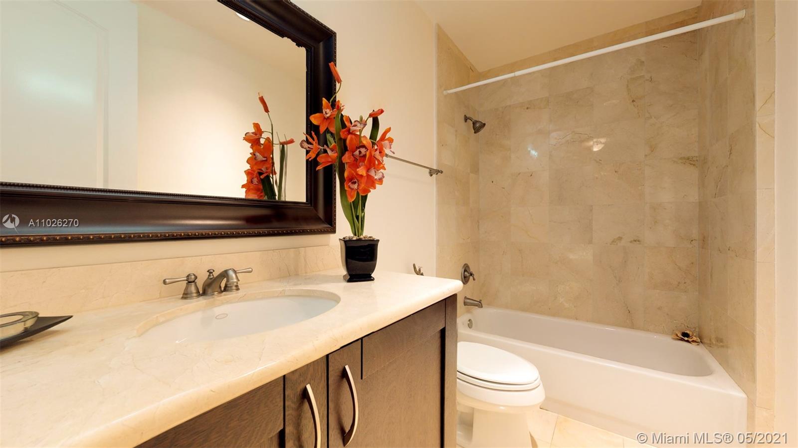 650 S Valencia Ave #402 Coral Gables, FL 33134