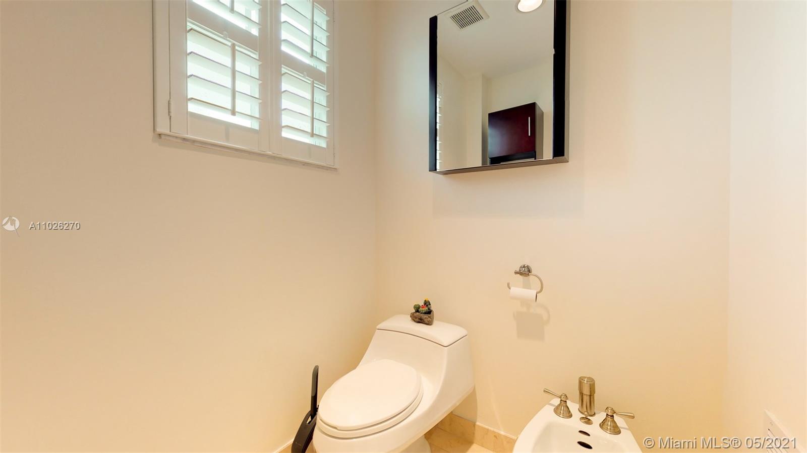 650 S Valencia Ave #402 Coral Gables, FL 33134