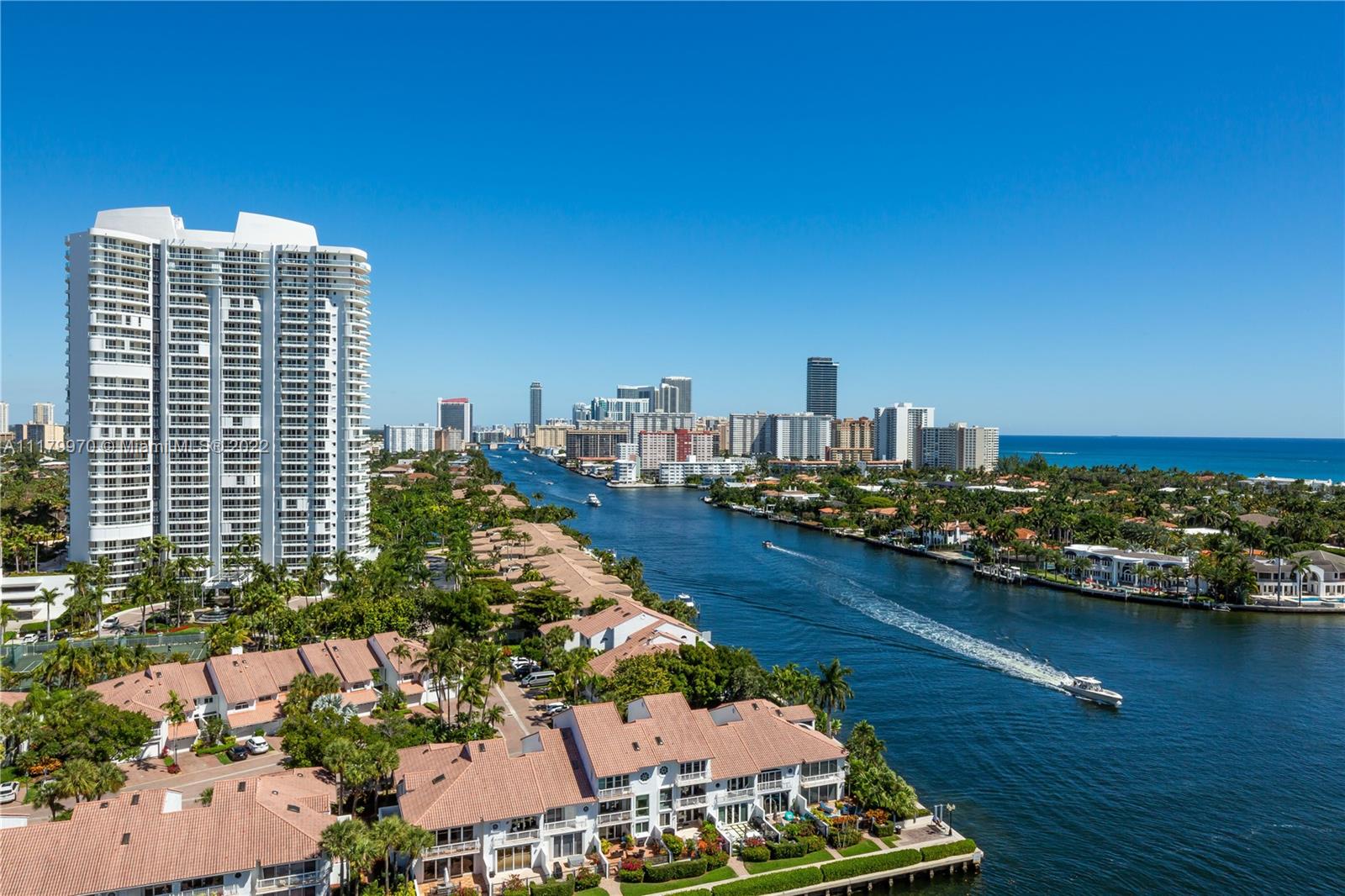 image One Island Place I22