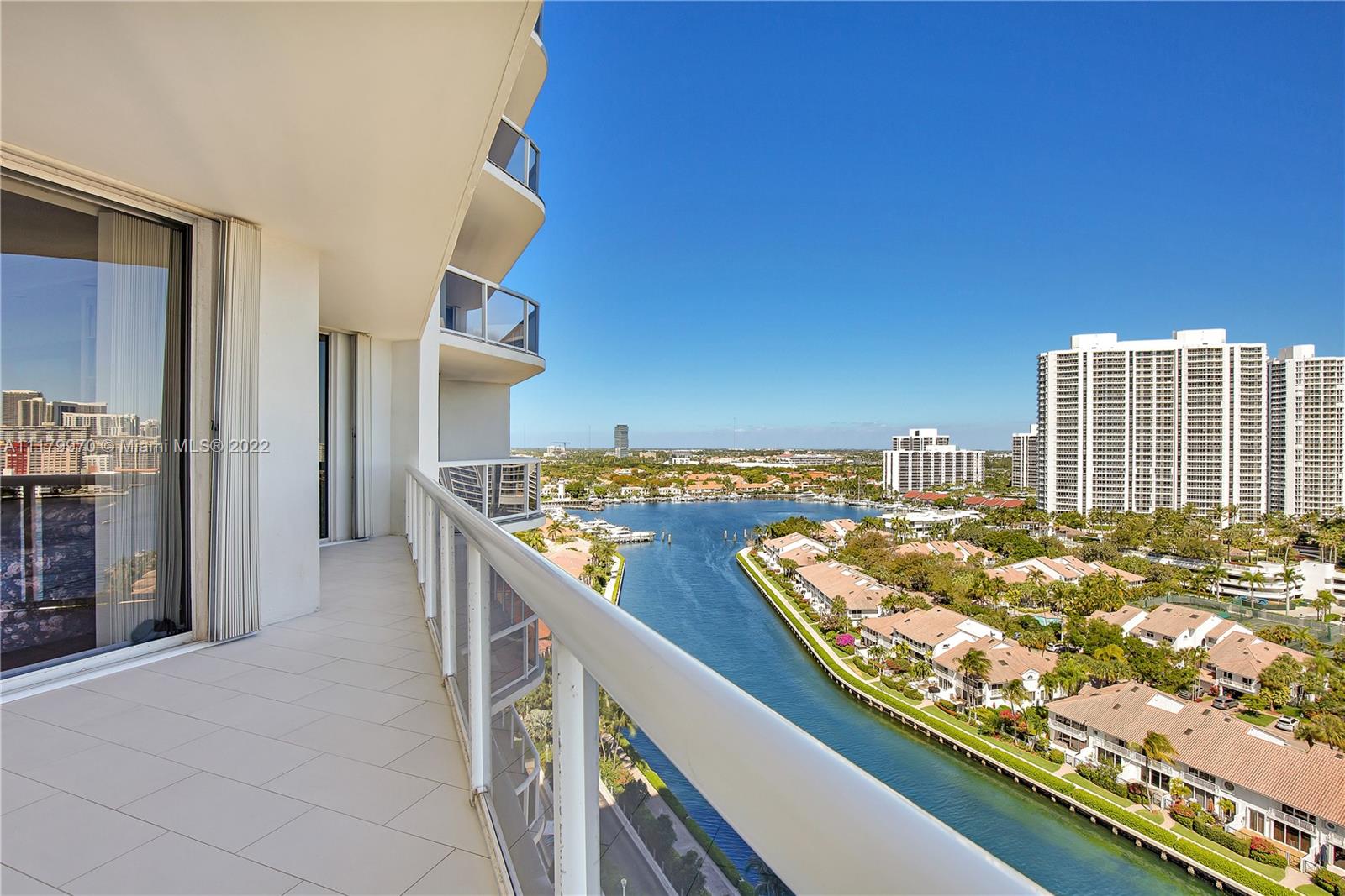 image One Island Place I24