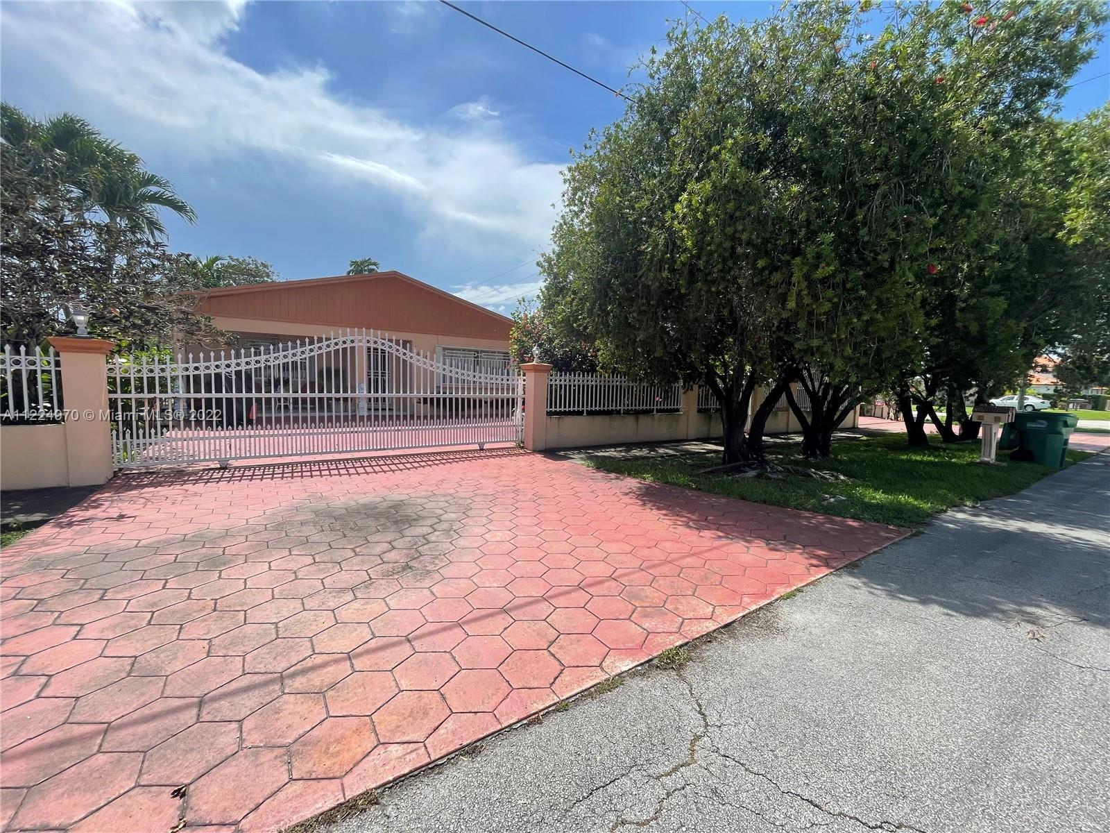 400 SW 80th Ave