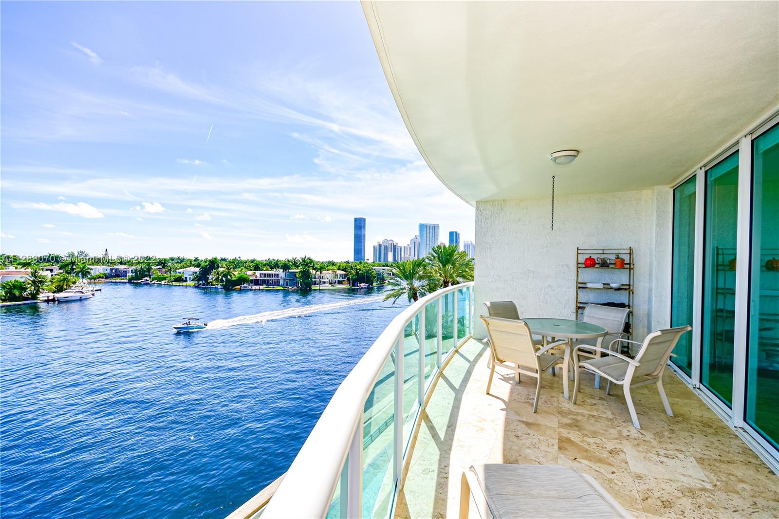 20201 E Country Club Dr #505