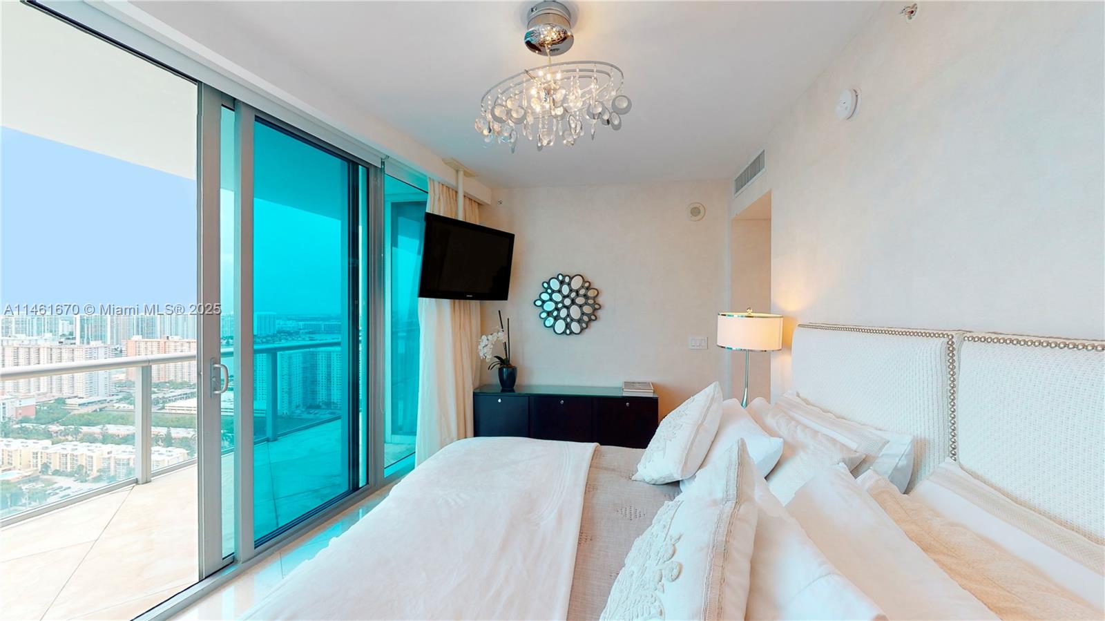 image Jade Beach11