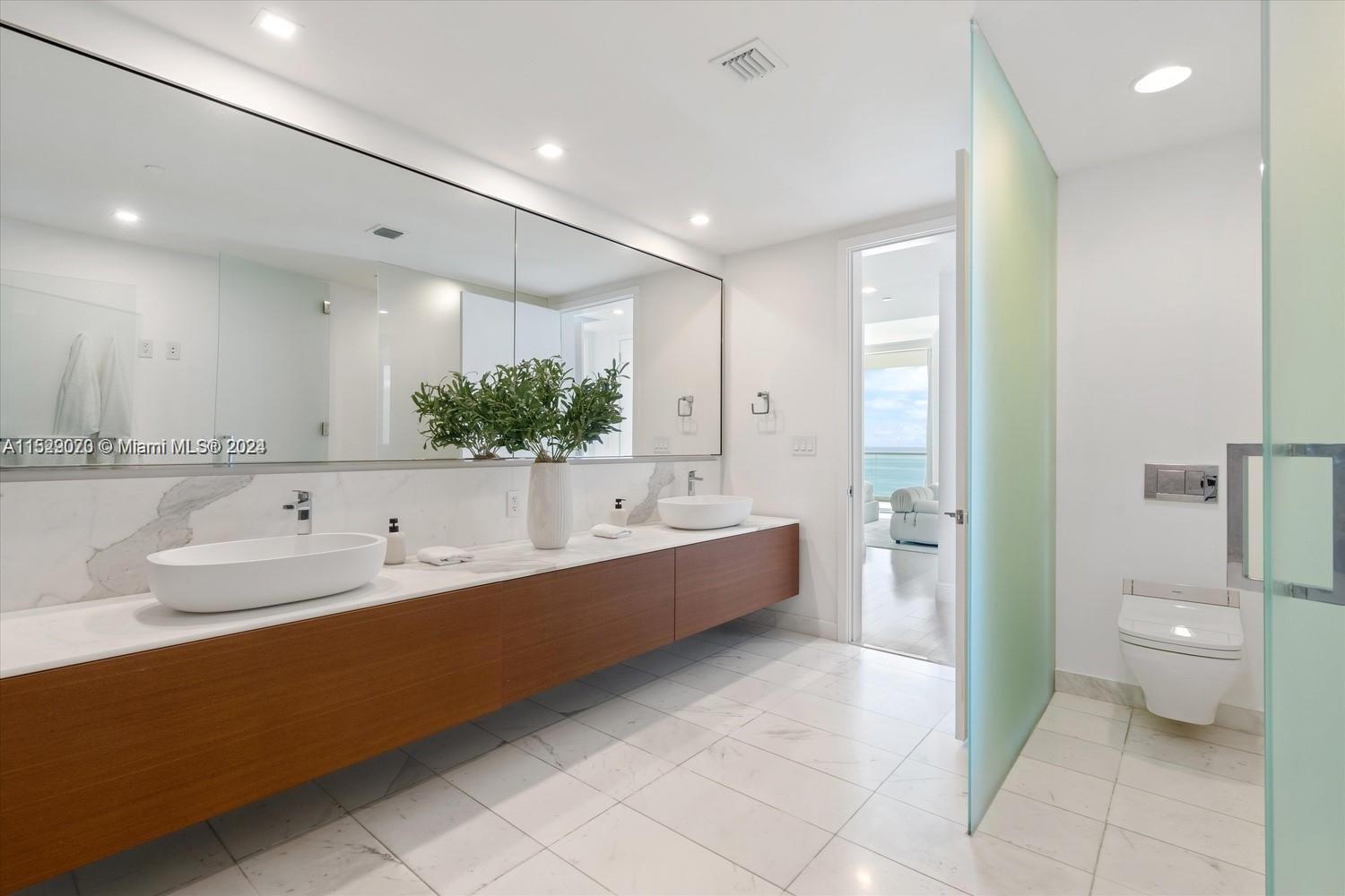 10203 Collins Ave #1402 Bal Harbour, FL 33154