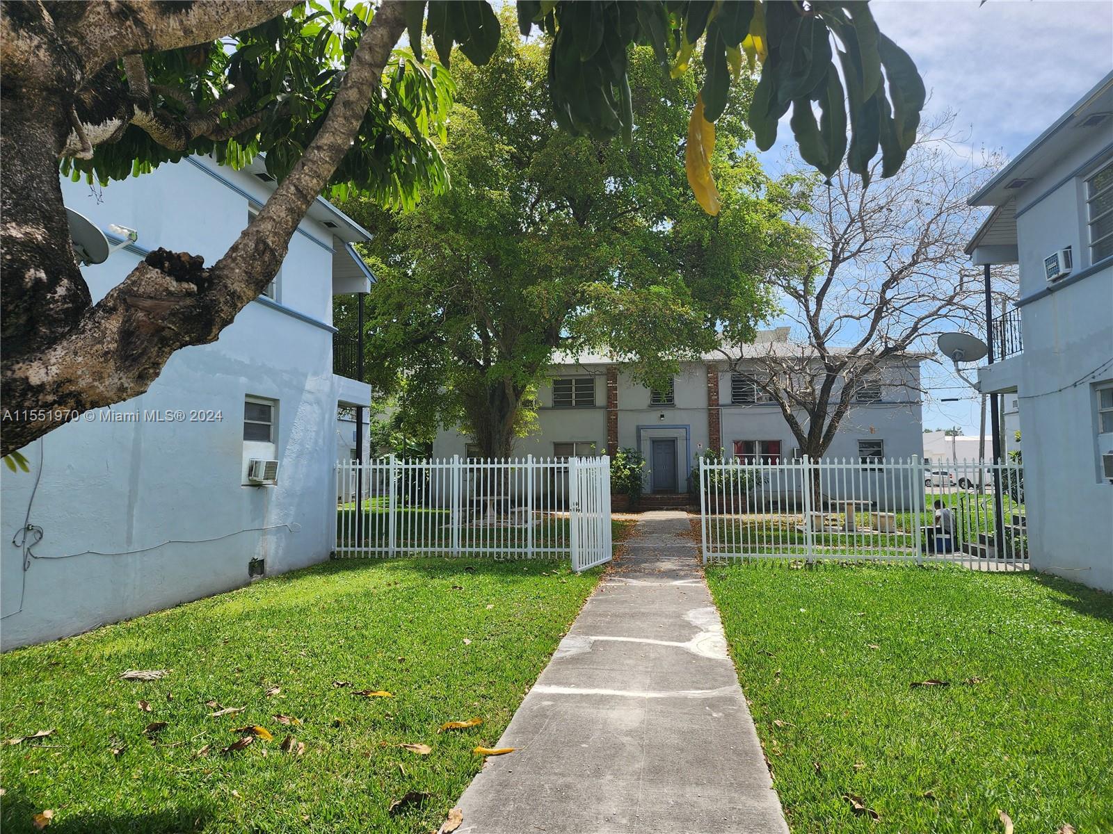 Casa de Condomínio