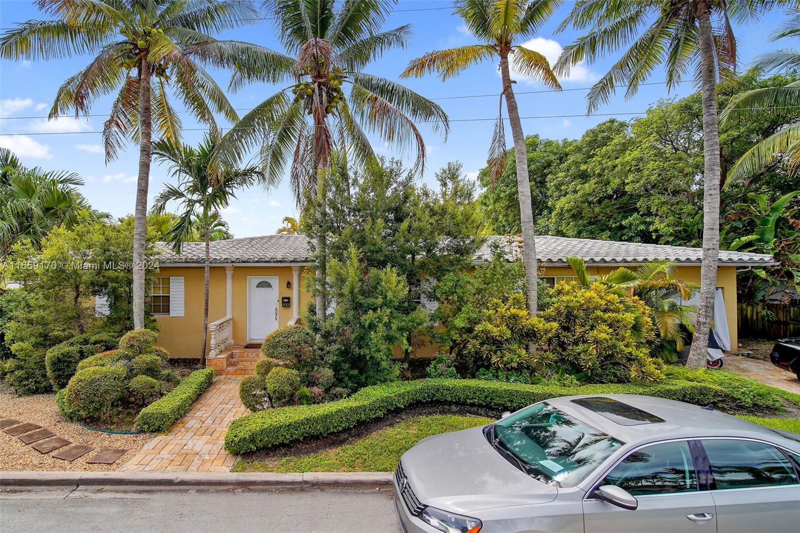 600 93rd St Surfside, FL 33154