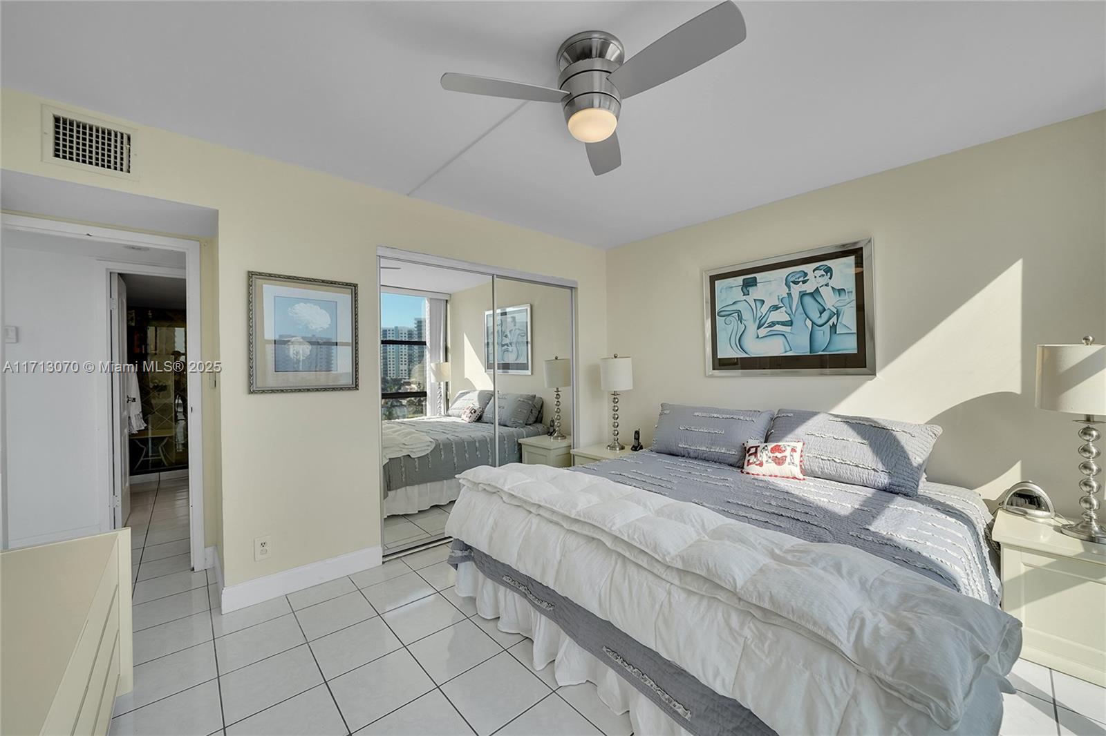 1000 Parkview Dr #730,Hallandale Beach, FL 33009