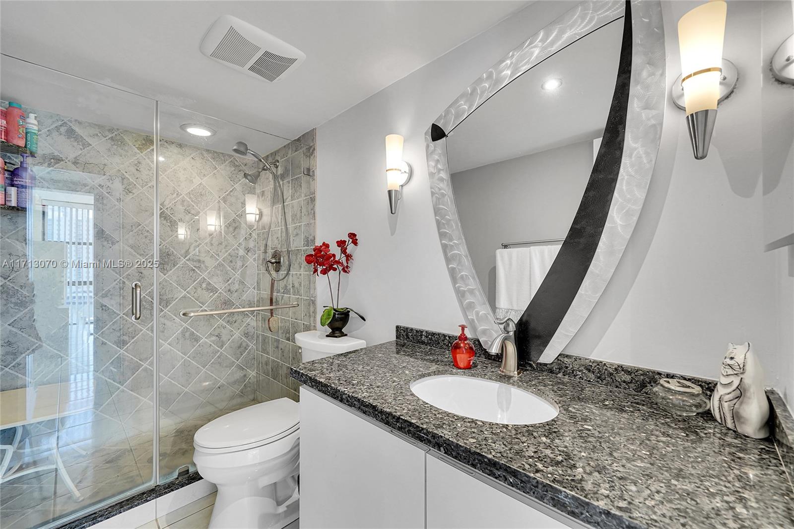 1000 Parkview Dr #730,Hallandale Beach, FL 33009