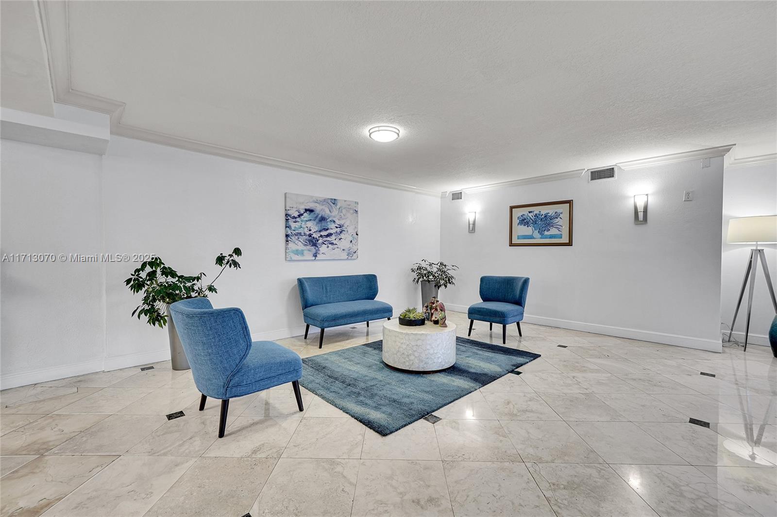 1000 Parkview Dr #730,Hallandale Beach, FL 33009