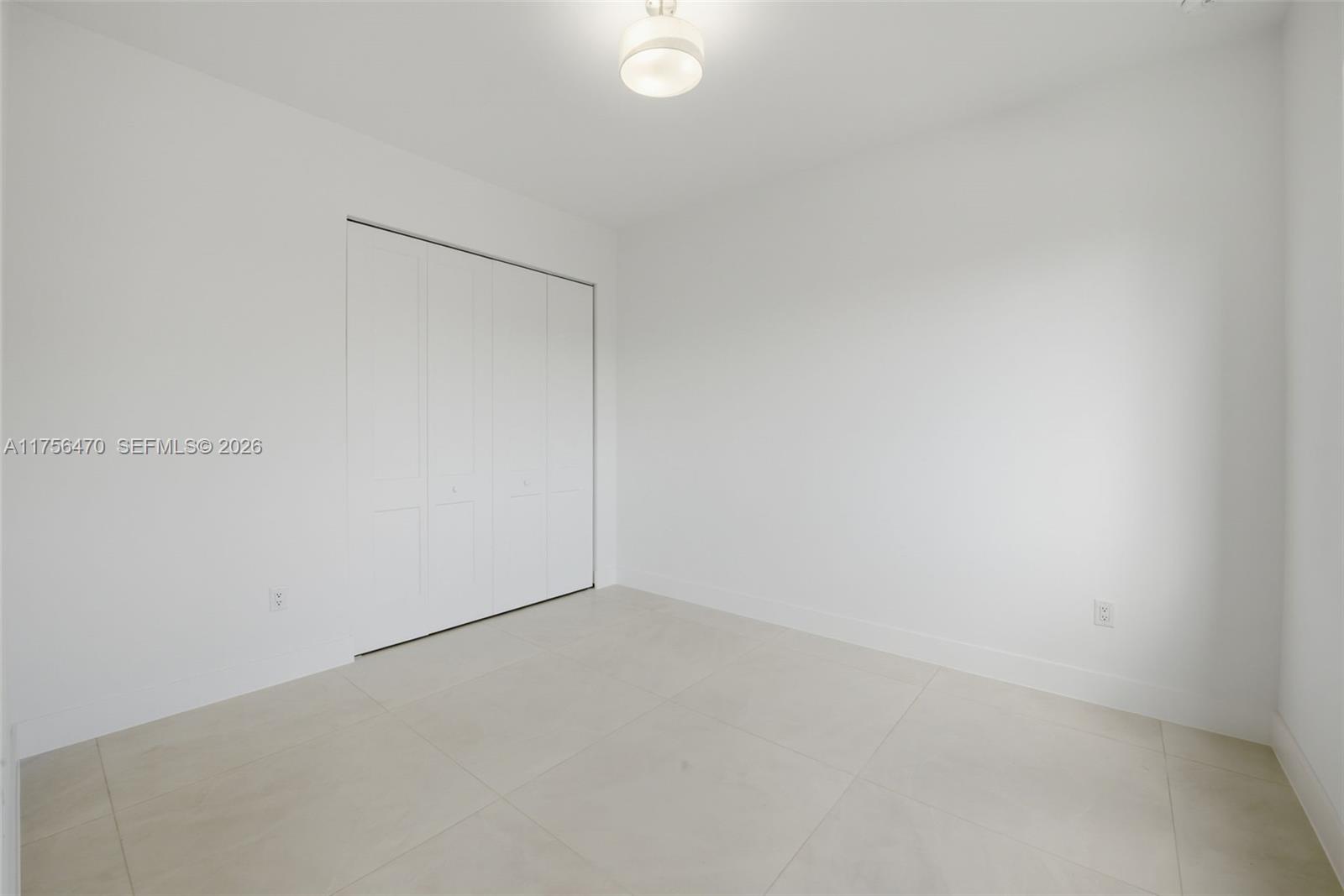 2725 SW 65th Ave Miami, FL 33155