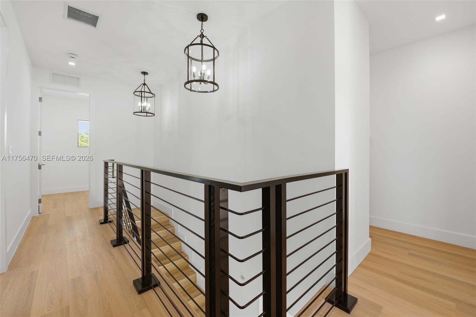 2725 SW 65th Ave Miami, FL 33155