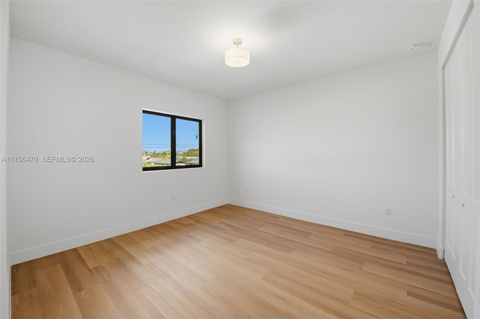 2725 SW 65th Ave Miami, FL 33155