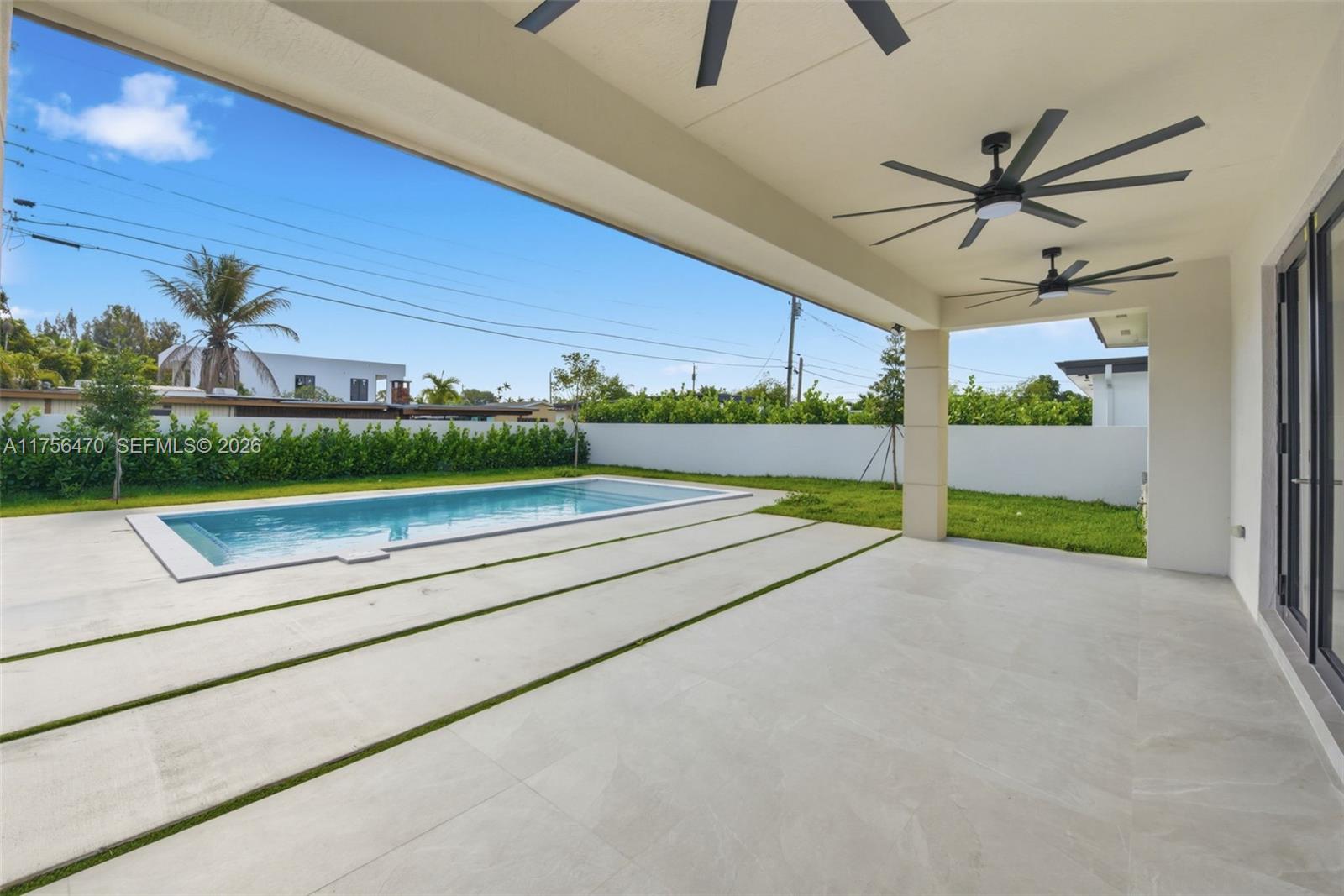 2725 SW 65th Ave Miami, FL 33155