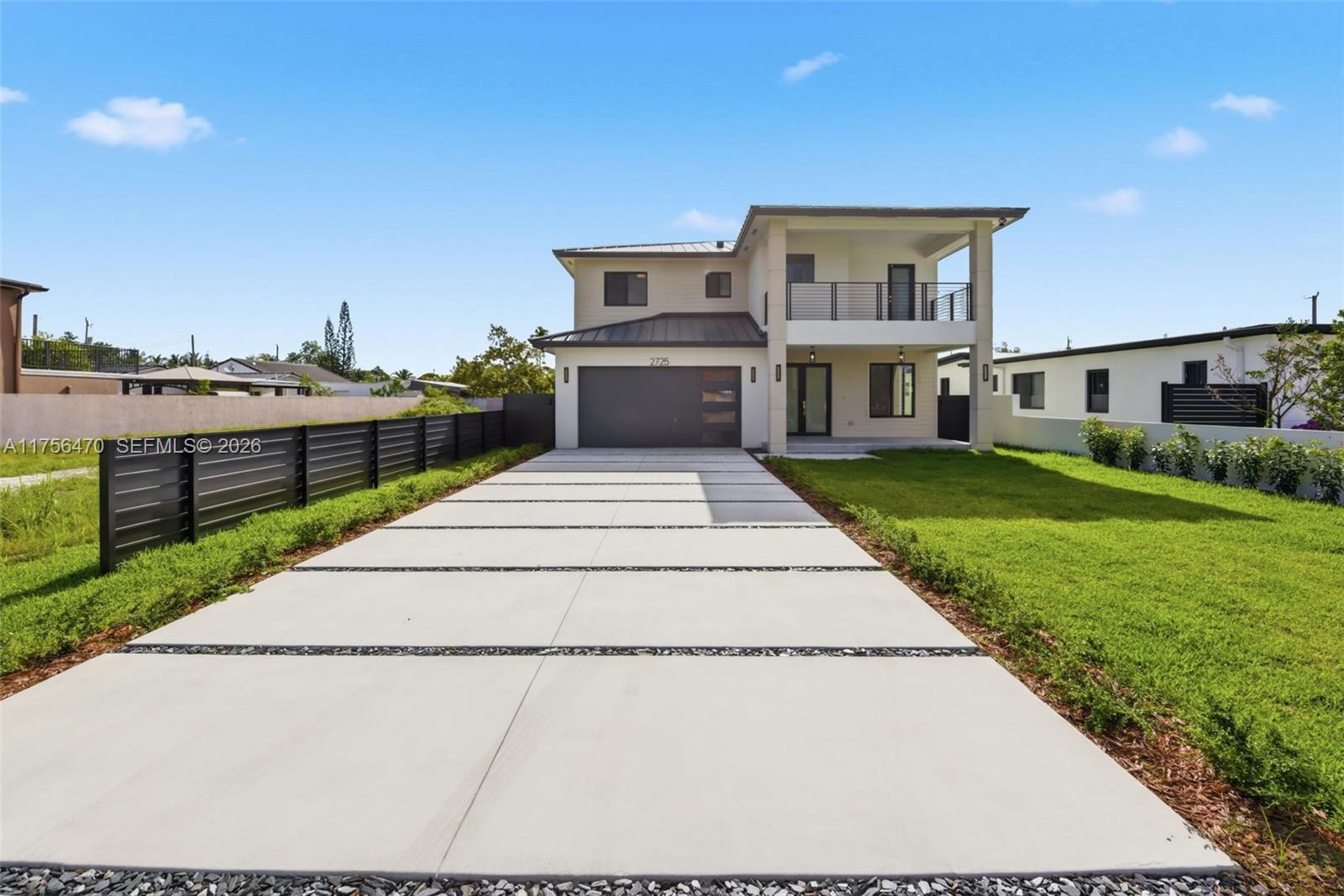 2725 SW 65th Ave Miami, FL 33155