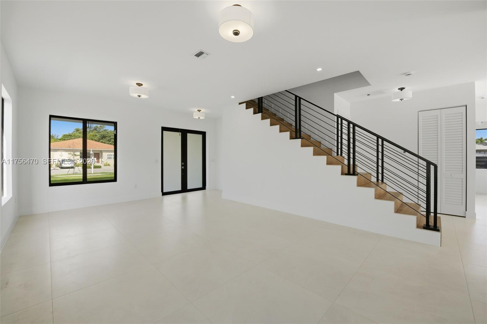 2725 SW 65th Ave Miami, FL 33155