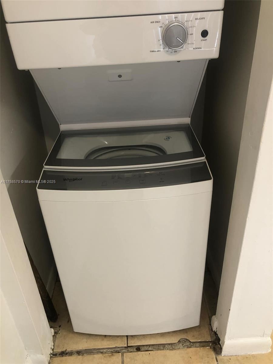 image MIDWAY MANSIONS TOWNHOMES13