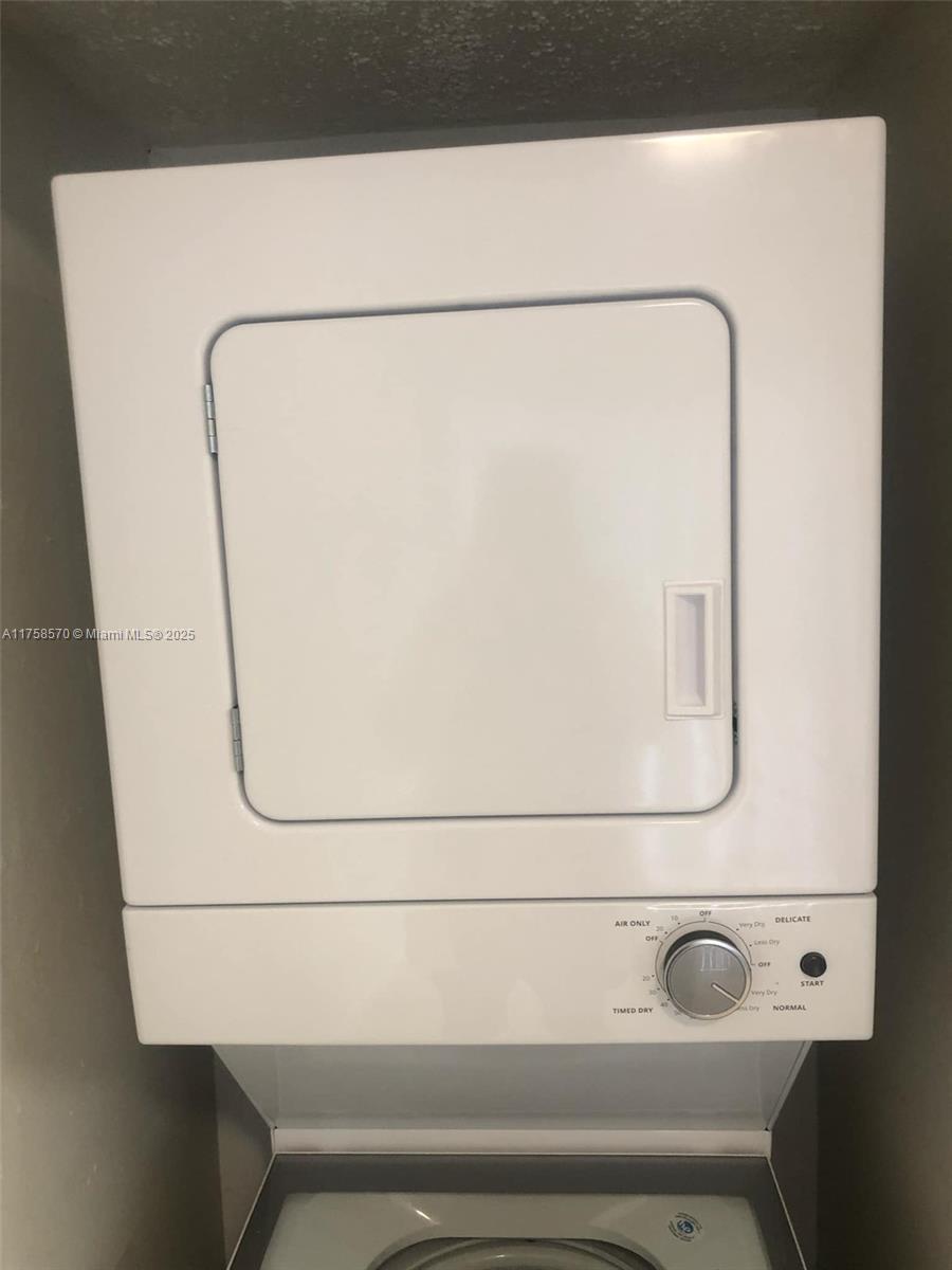 image MIDWAY MANSIONS TOWNHOMES14