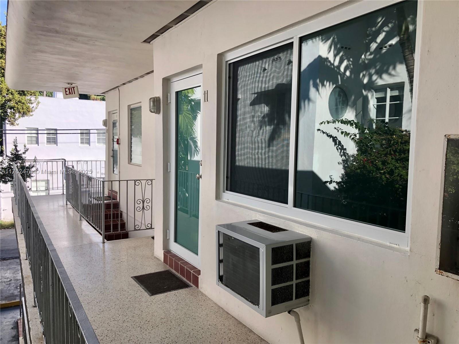 1021 Michigan Ave #11