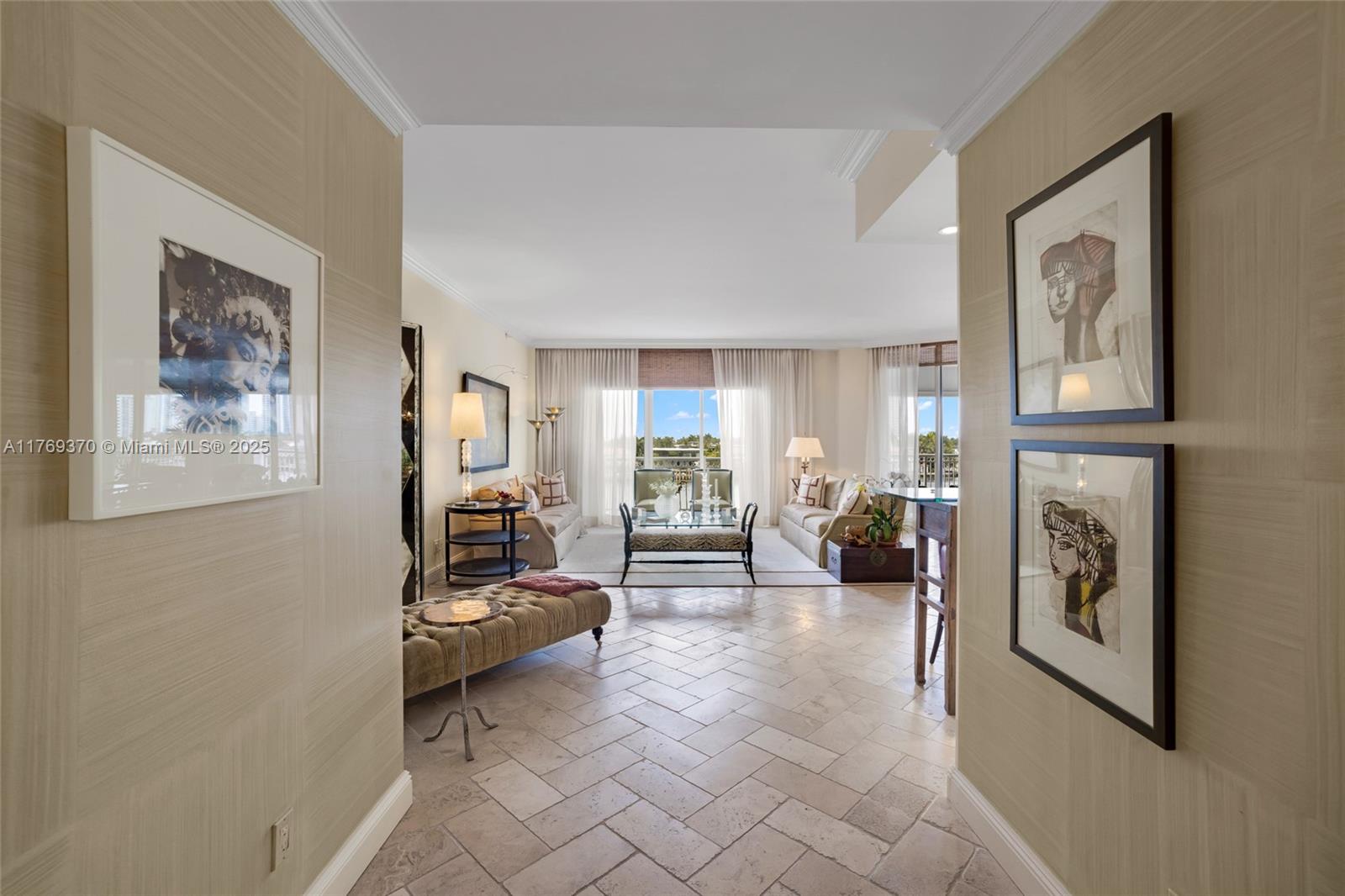 19925 NE 39th Pl #402 Aventura, FL 33180