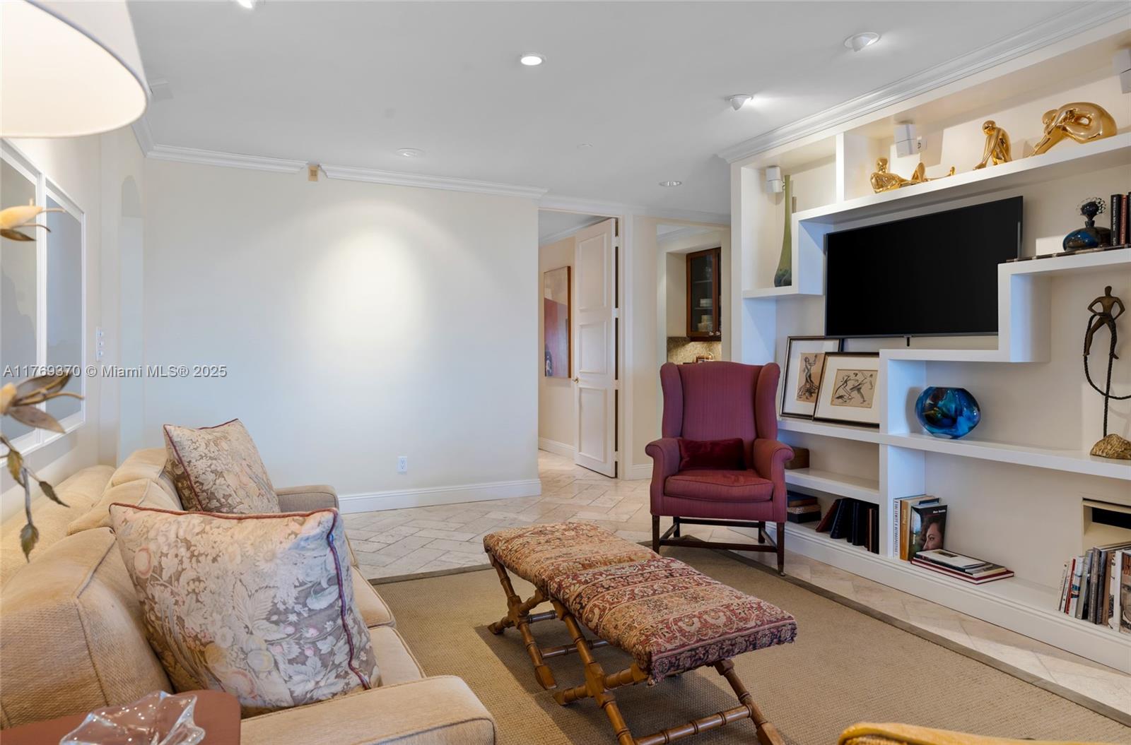 19925 NE 39th Pl #402 Aventura, FL 33180