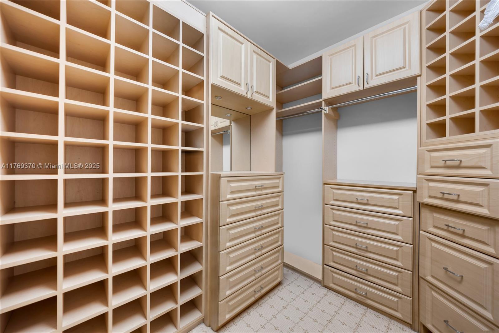 19925 NE 39th Pl #402 Aventura, FL 33180