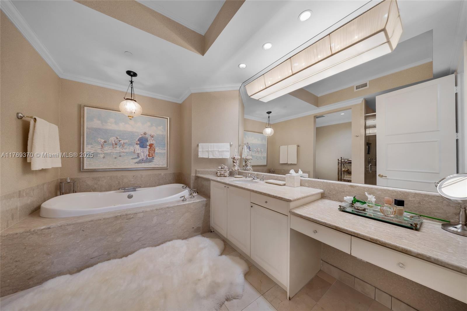 19925 NE 39th Pl #402 Aventura, FL 33180