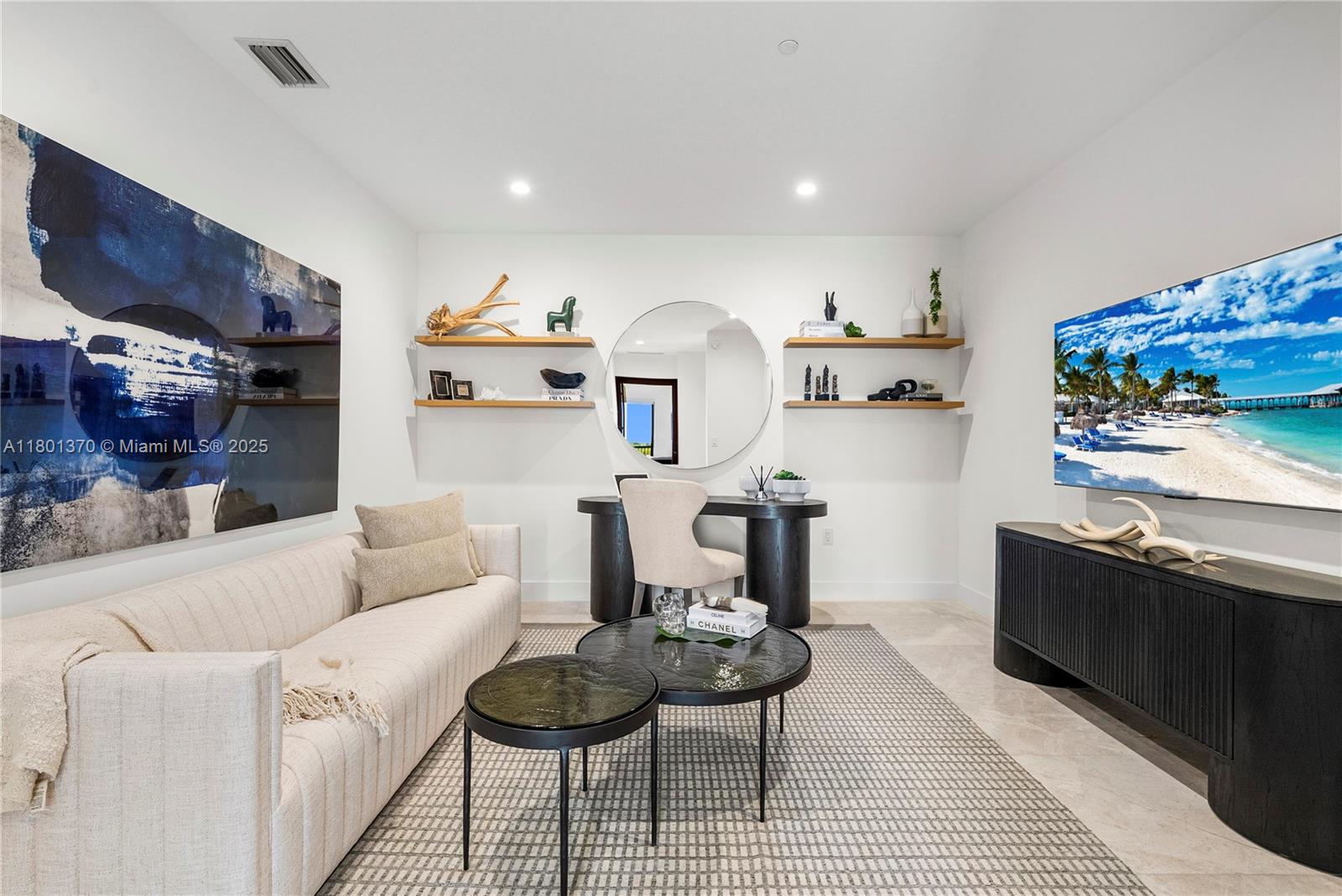 701 Valencia Ave #402 Coral Gables, FL 33134