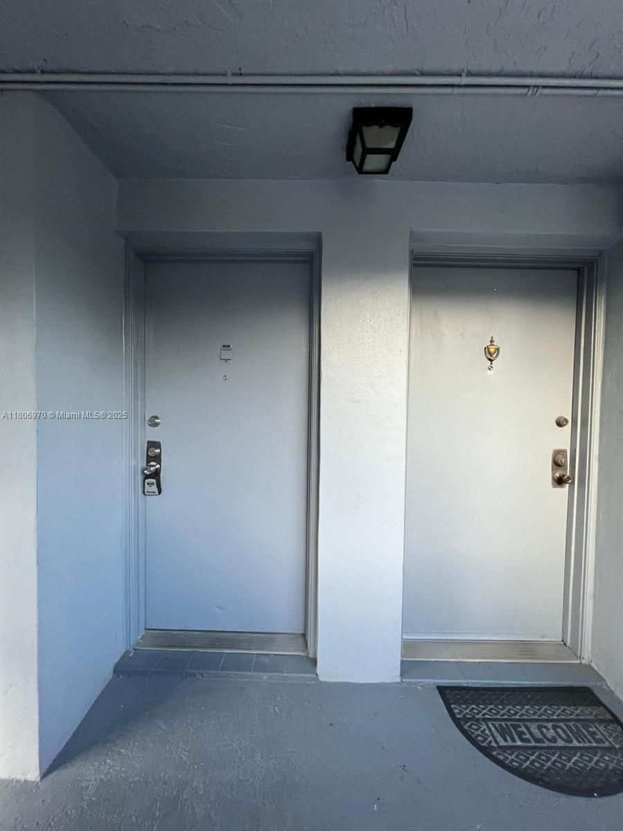 310 Fontainebleau Blvd #204,Miami, FL 33172