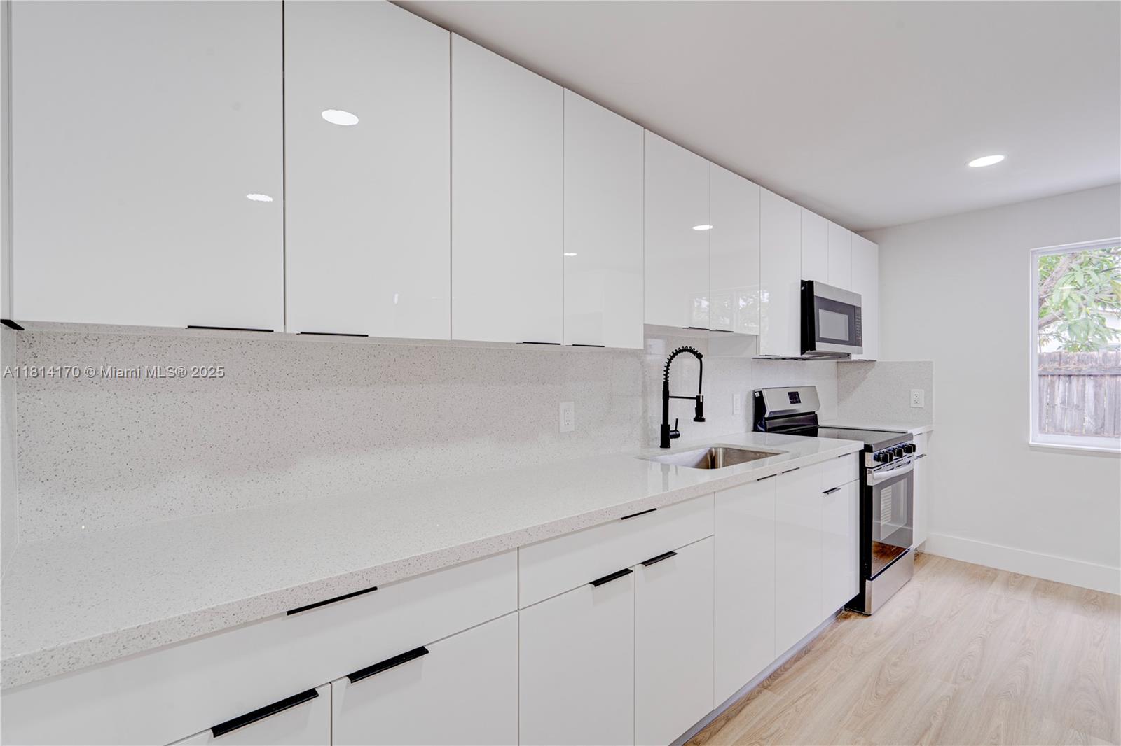 6044 SW 37th St Miramar, FL 33023