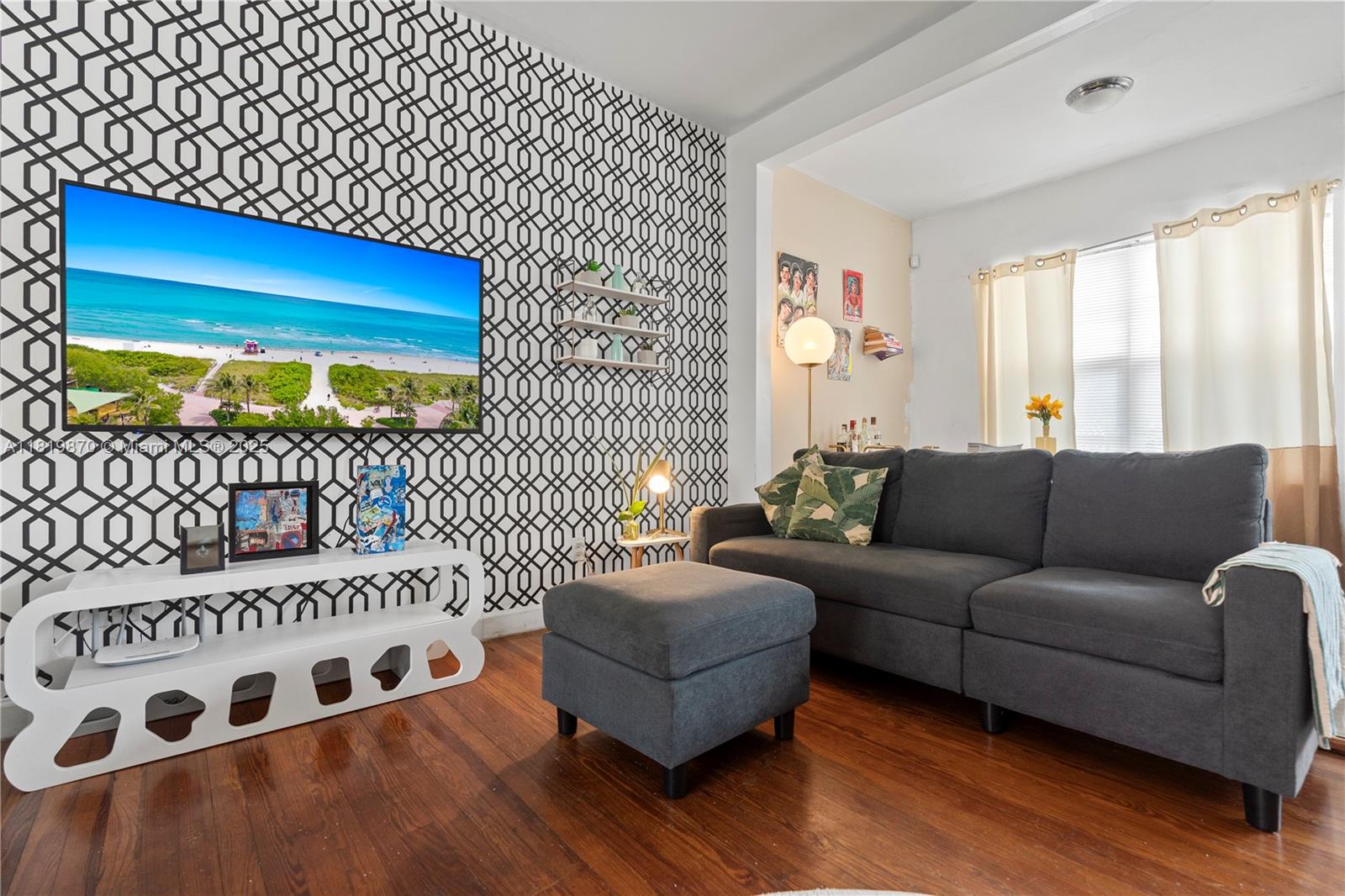 760 Meridian Ave #3 Miami Beach, FL 33139