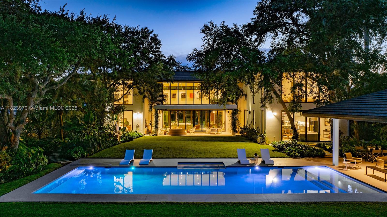 8875 SW 61st Ct Pinecrest, FL 33156