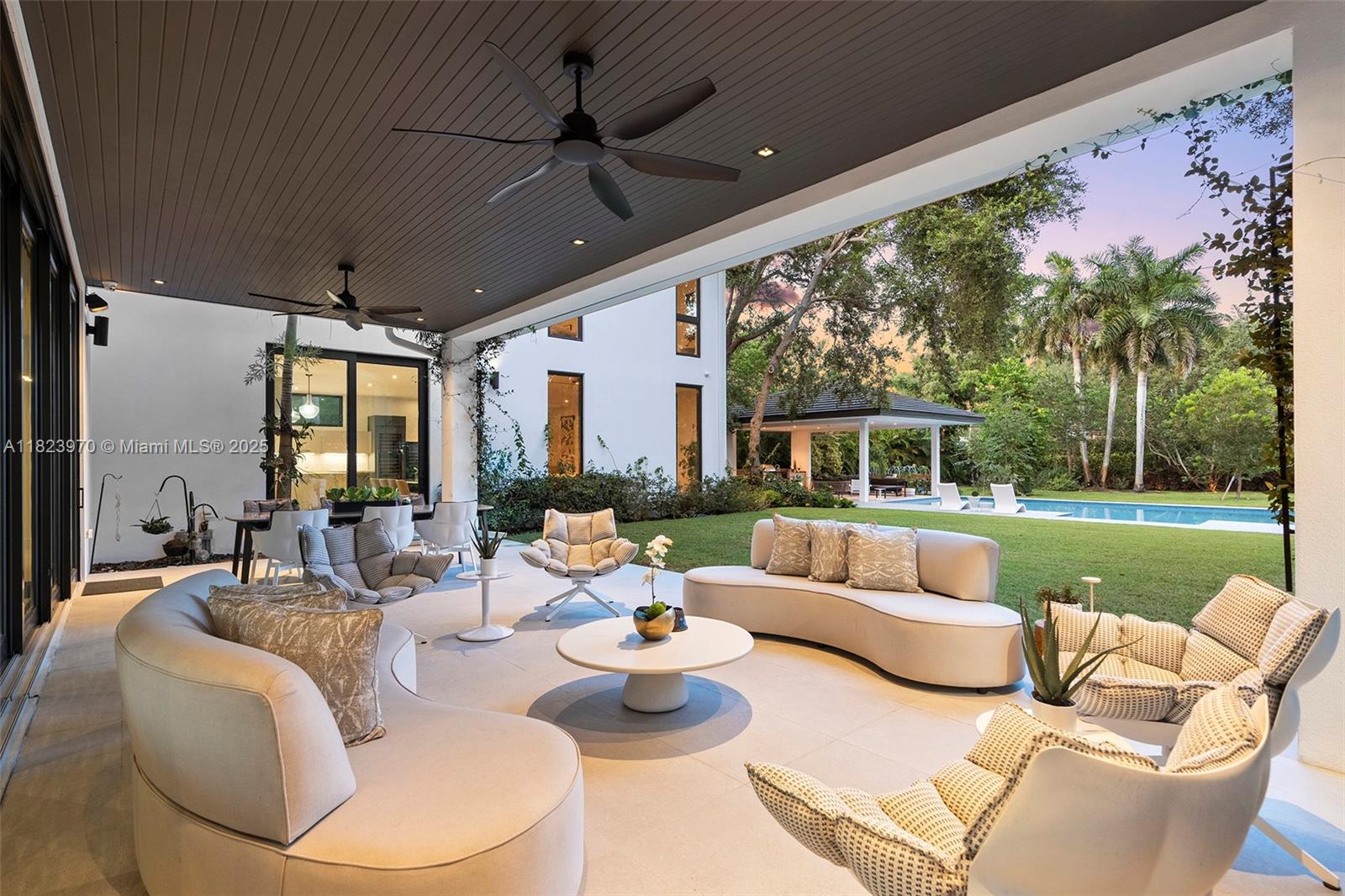 8875 SW 61st Ct Pinecrest, FL 33156