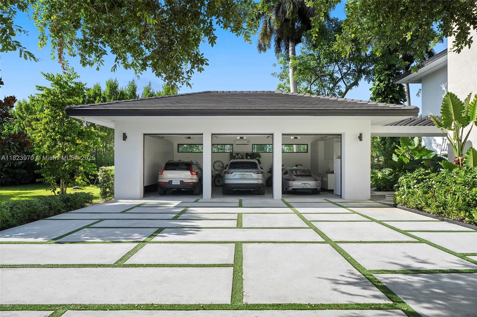 8875 SW 61st Ct Pinecrest, FL 33156