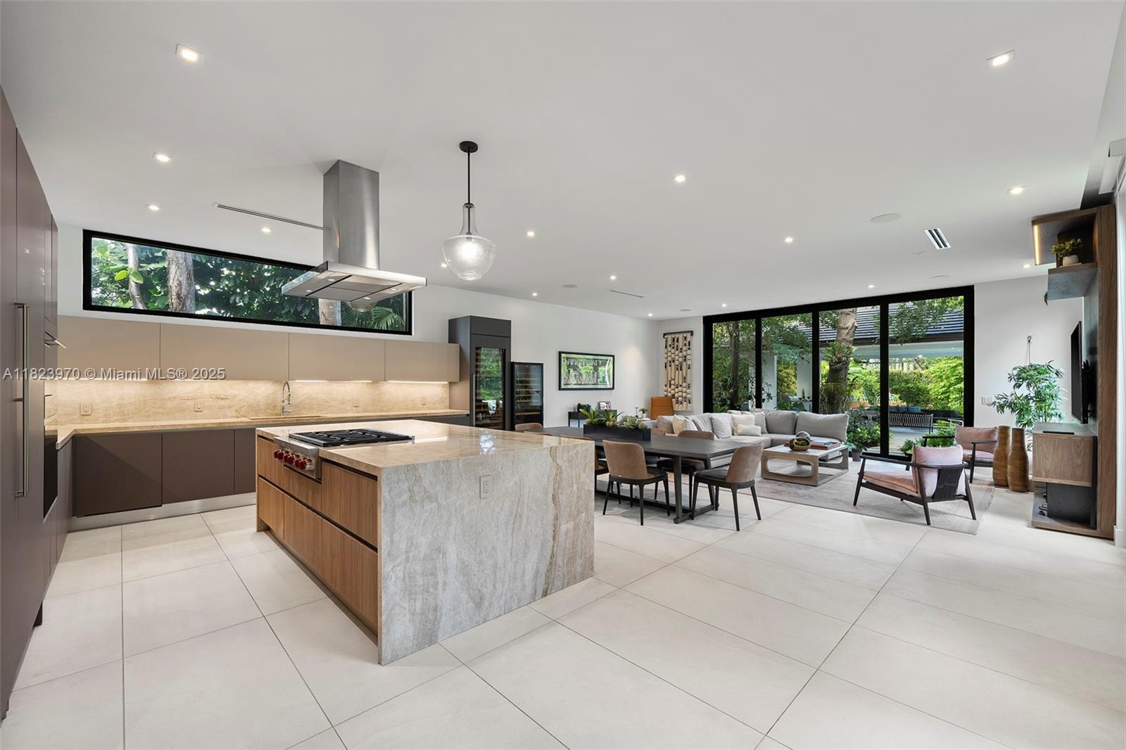 8875 SW 61st Ct Pinecrest, FL 33156