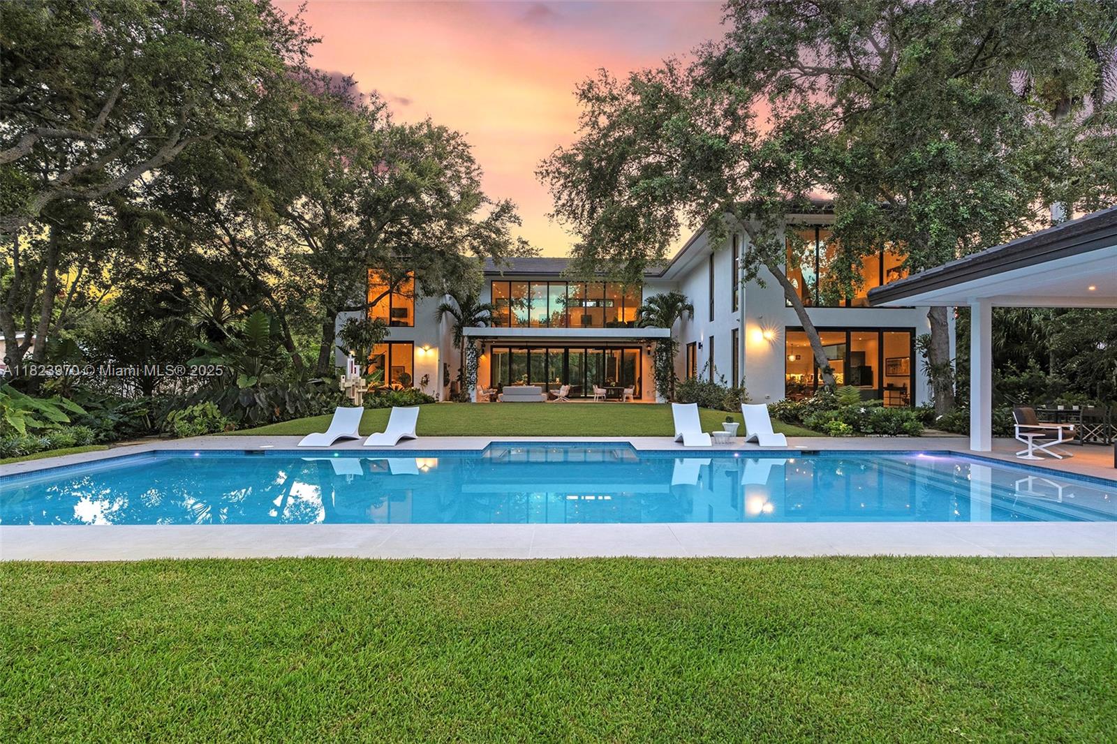 8875 SW 61st Ct Pinecrest, FL 33156