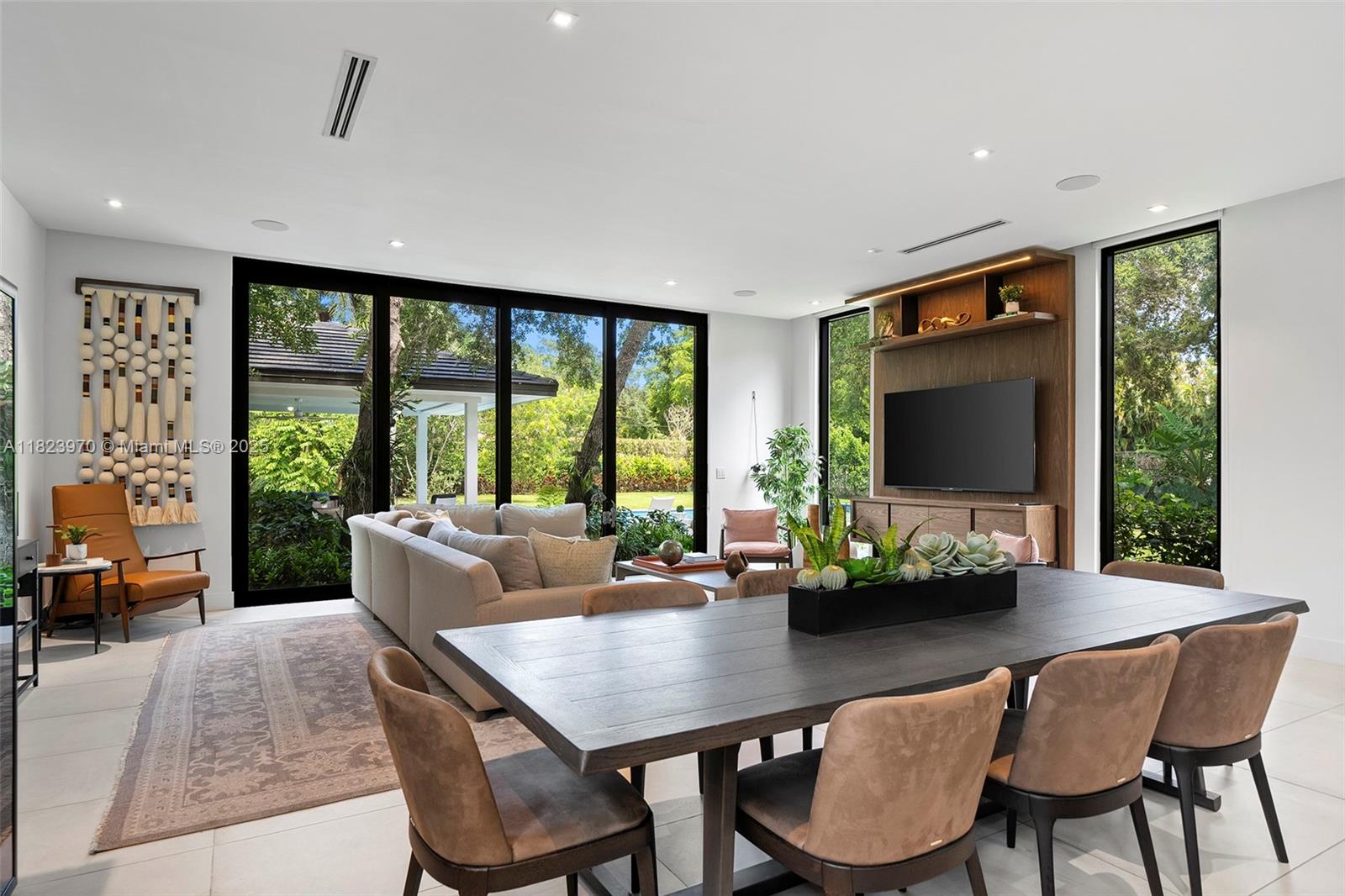 8875 SW 61st Ct Pinecrest, FL 33156