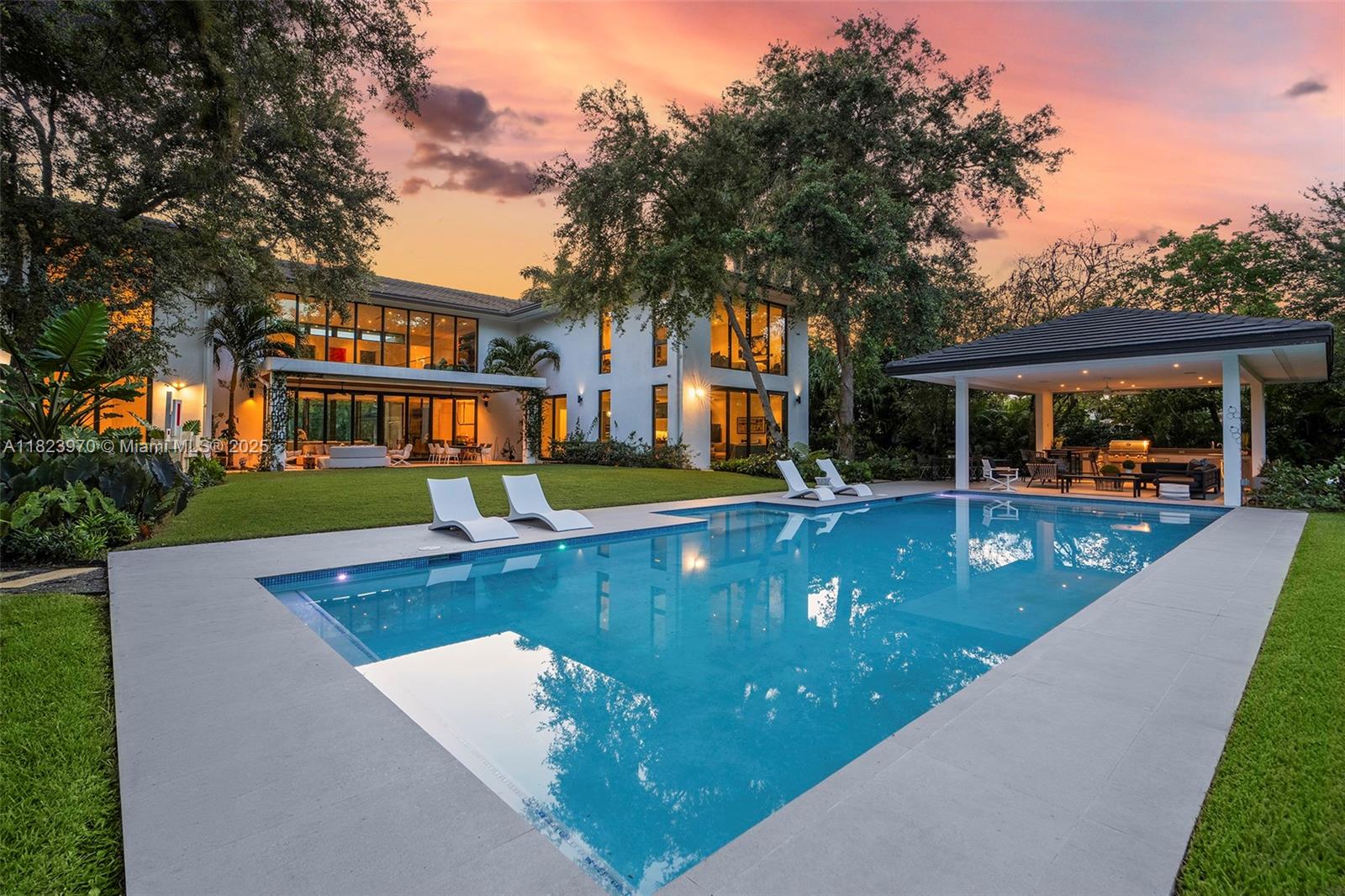 8875 SW 61st Ct Pinecrest, FL 33156