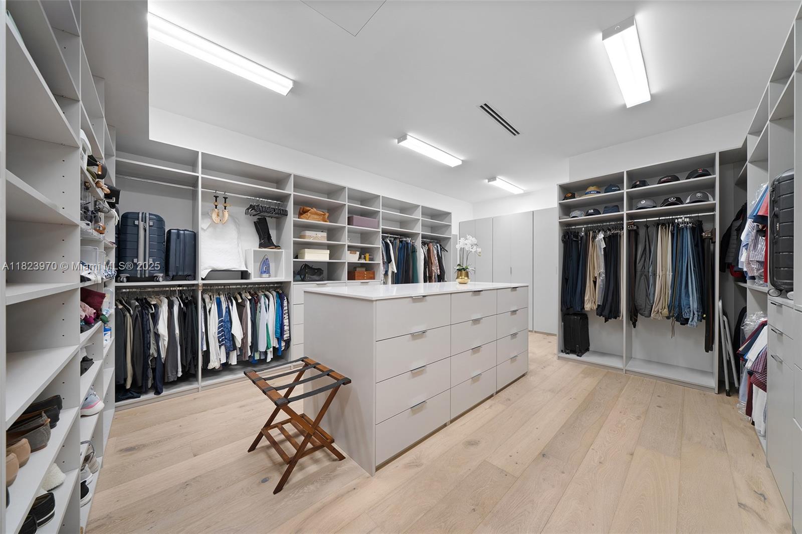 8875 SW 61st Ct Pinecrest, FL 33156