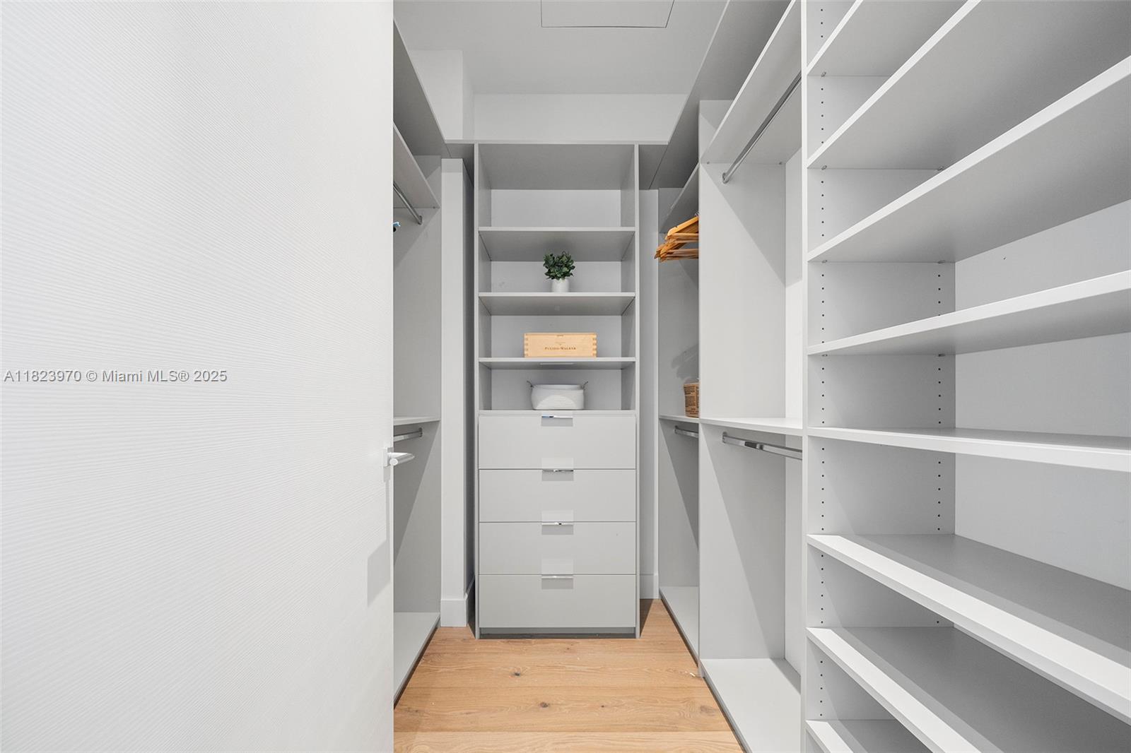 8875 SW 61st Ct Pinecrest, FL 33156