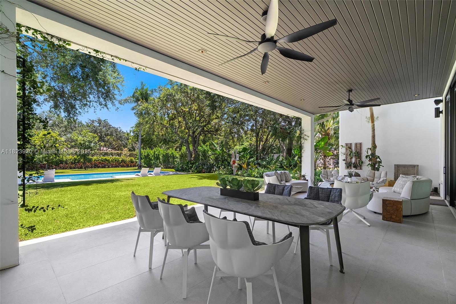 8875 SW 61st Ct Pinecrest, FL 33156